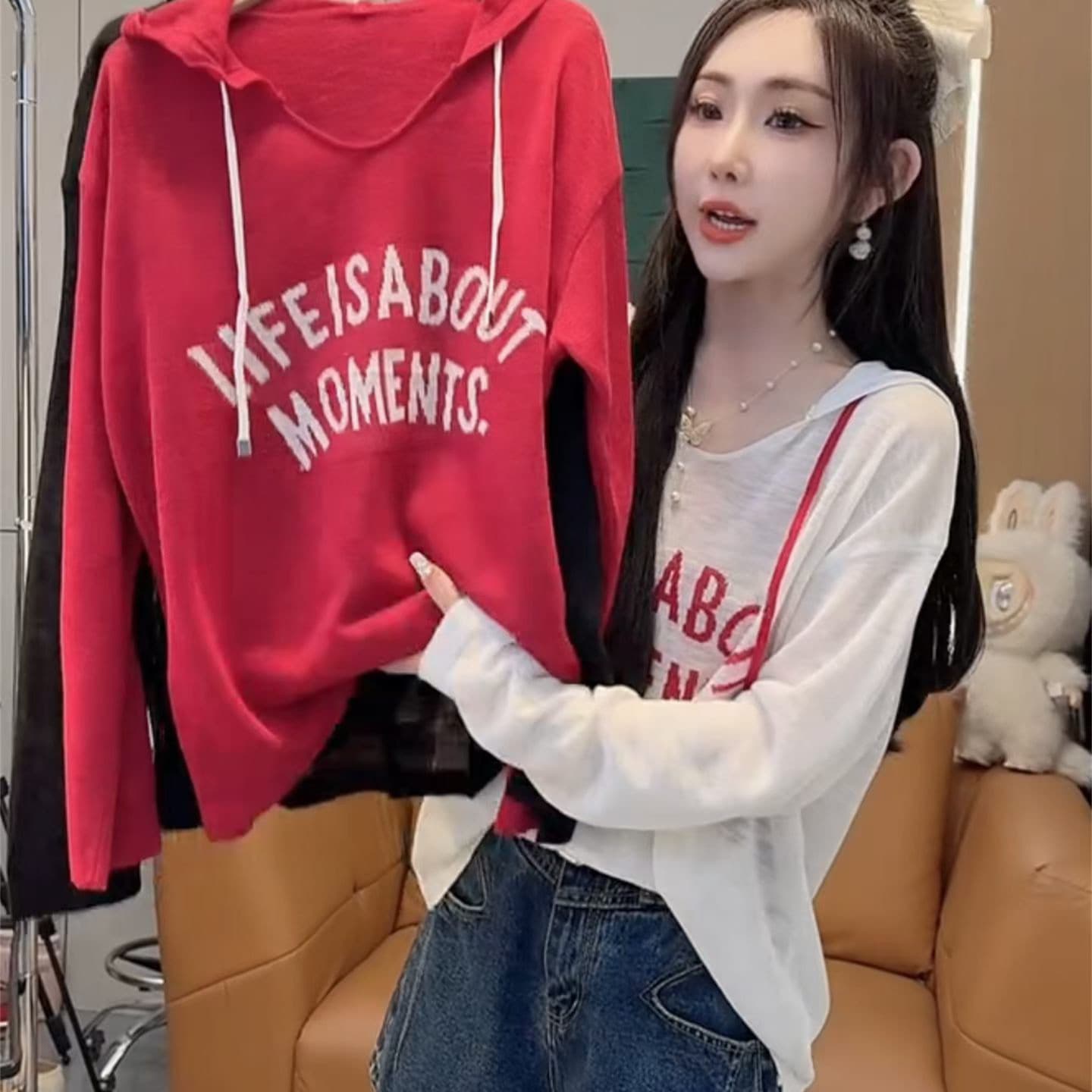유럽 한 패치워크 색상 알파벳 펌프 로프 후드 태양 보호 셔츠 여성 여름 신조류 외국 가스 마이크로 ~을 통해 긴팔 티셔츠 루즈핏 얇은 맨위 이미지 5