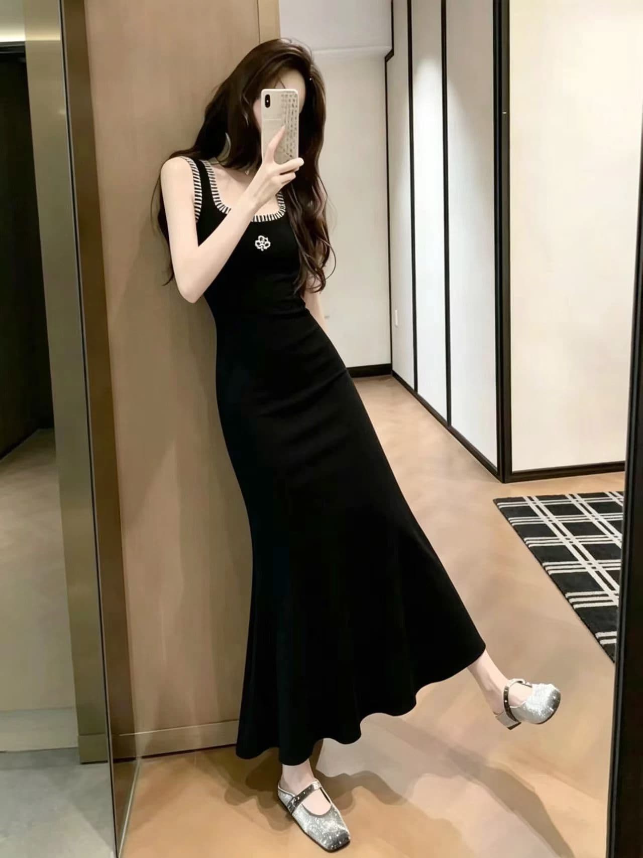 빛 요리 한 로얄 자매 바람 검정색 동백 나무 민소매 니트 여성 드레스 여름 품격 고급 센스 허리 수축 품격 롱 스커트 상세 이미지 2