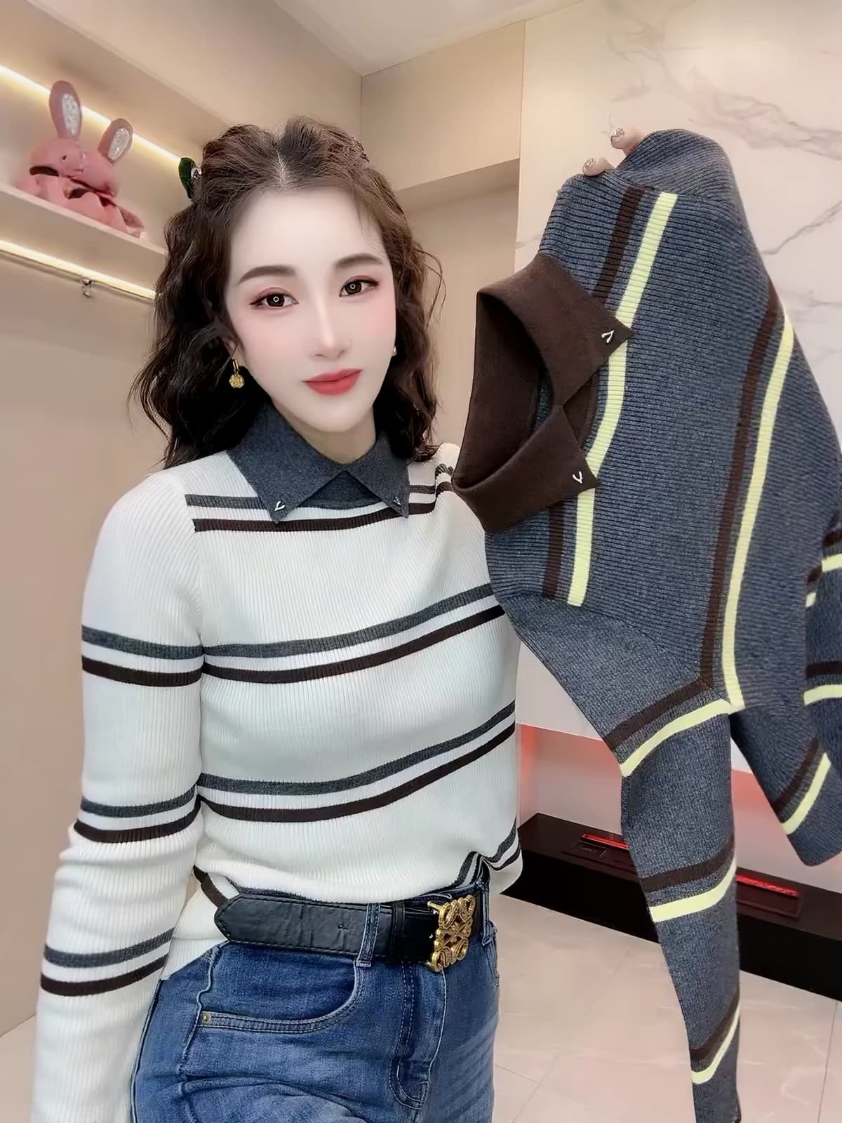 배색 스트라이프 페이크 레이어드 몸매 가꾸기 허리 수축 만나는 인사이드 가져 가라. 긴팔 티셔츠 여성 봄 2026 슈퍼 화재 연령 감소 맨위 상세 이미지 1