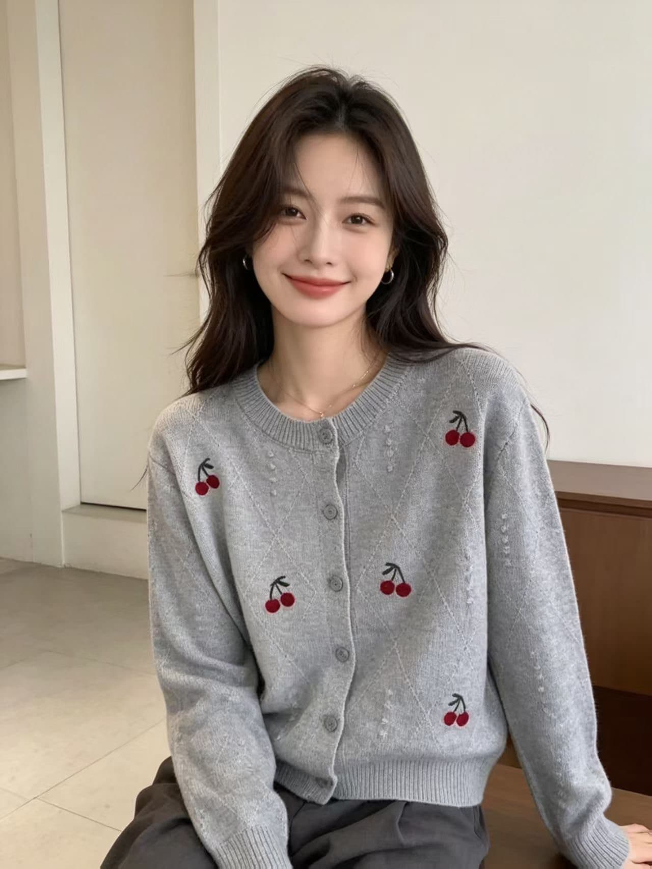 한 부서 달콤함 부드러운 바람 라운드 넥 오픈 가디건 스웨터 여자 가을 겨울 디자인 센스 3 차원 체리 자수 니트 스웨터 맨위 상세 이미지 4