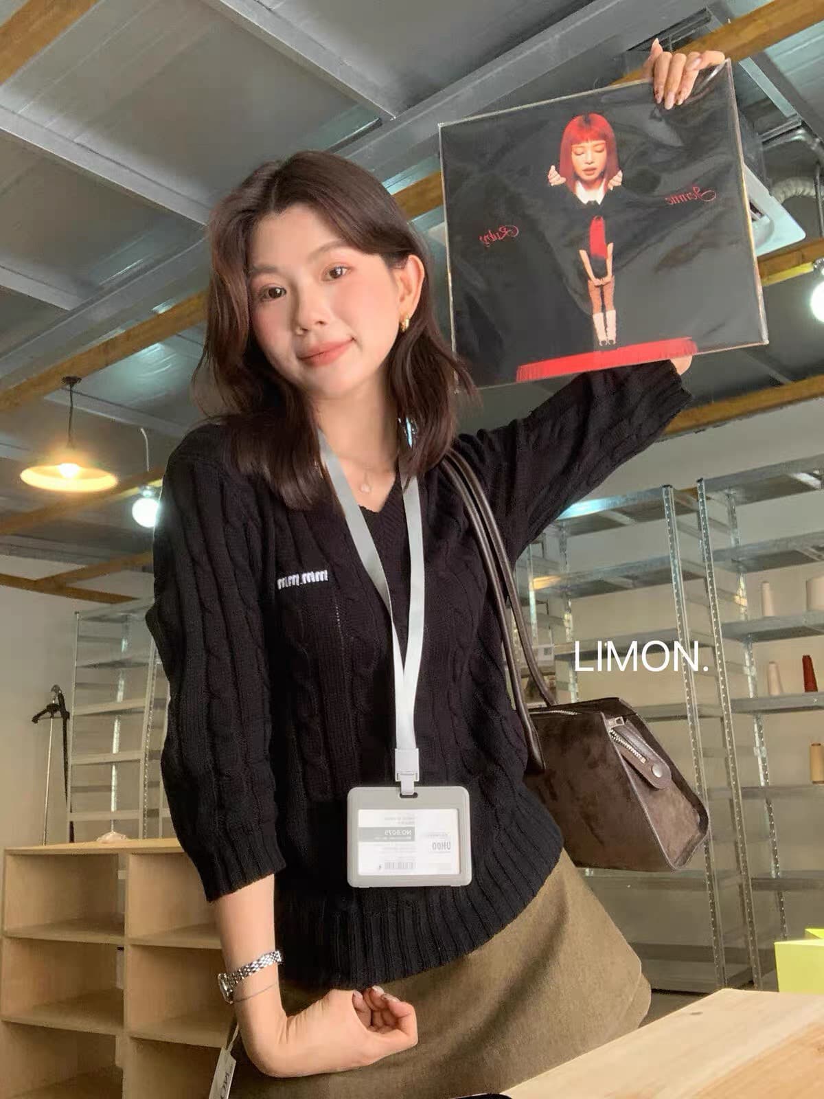 열세 개 여성 의류 가을 한 부서 오래된 돈 바람 출퇴근 V넥 자수 트위스트 꽃 니트 스웨터 몸매 가꾸기 맨위 패키지 코어 실 상세 이미지 2
