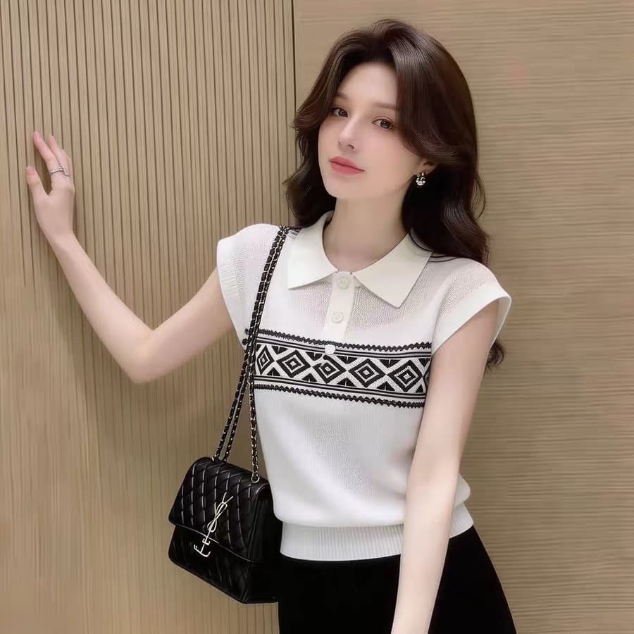 화이트 POLO 칼라 기하학 자카드 반팔 니트 스웨터 여성 2026 여름 새로운 외출용 Chic 세트 머리에 옷 이미지 5