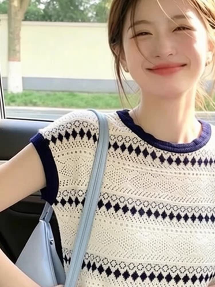 패션 고유 한 디자인 센스 배색 링 그리드 스트라이프 반팔 티셔츠 여성 Chic 그레이트 봐라. 레이스 홀로우 아웃 맨위 여름 상세 이미지 3