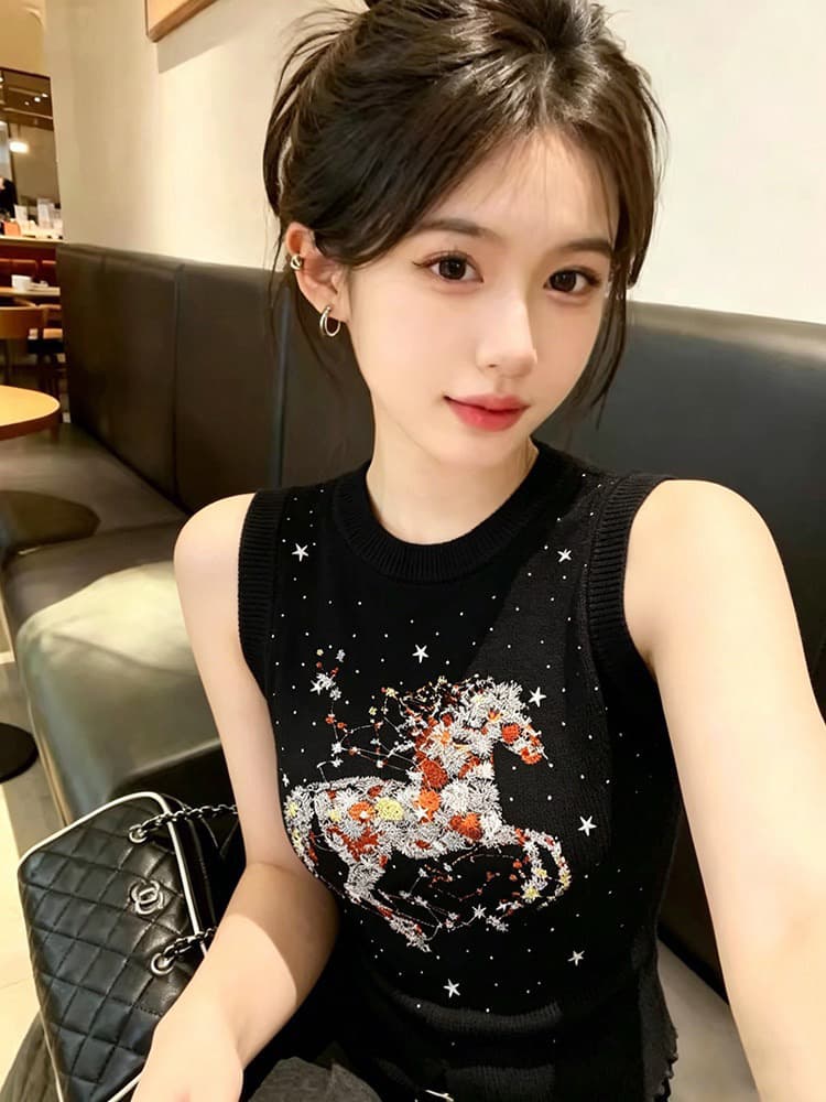 고급 센스 만화 자수 비즈 박기 무거운 작업 민소매 니트 조끼 여성 2026 여름 새로운 몸매 가꾸기 외출용 맨위 상세 이미지 5