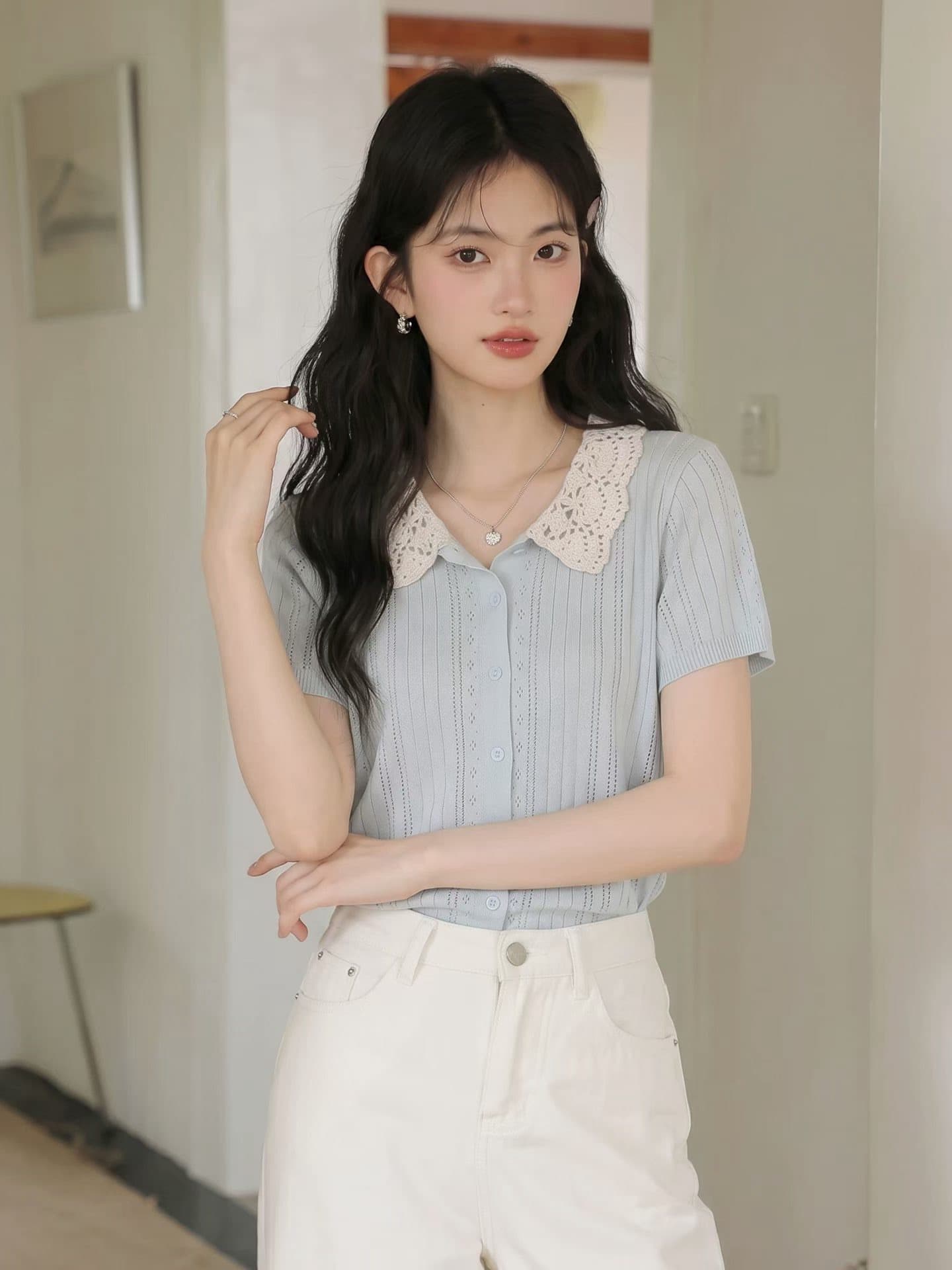 서울 측면 달콤함 배색 홀로우 아웃 폴로 칼라 니트 여성 2026 여름 새로운 부드러운 바람 얇은 스타일 반팔 티셔츠 맨위 상세 이미지 3