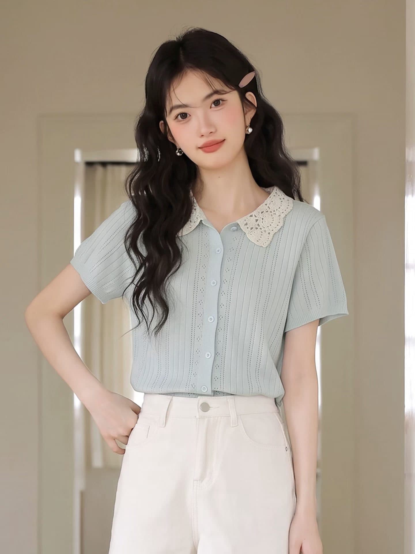 서울 측면 달콤함 배색 홀로우 아웃 폴로 칼라 니트 여성 2026 여름 새로운 부드러운 바람 얇은 스타일 반팔 티셔츠 맨위 상세 이미지 4
