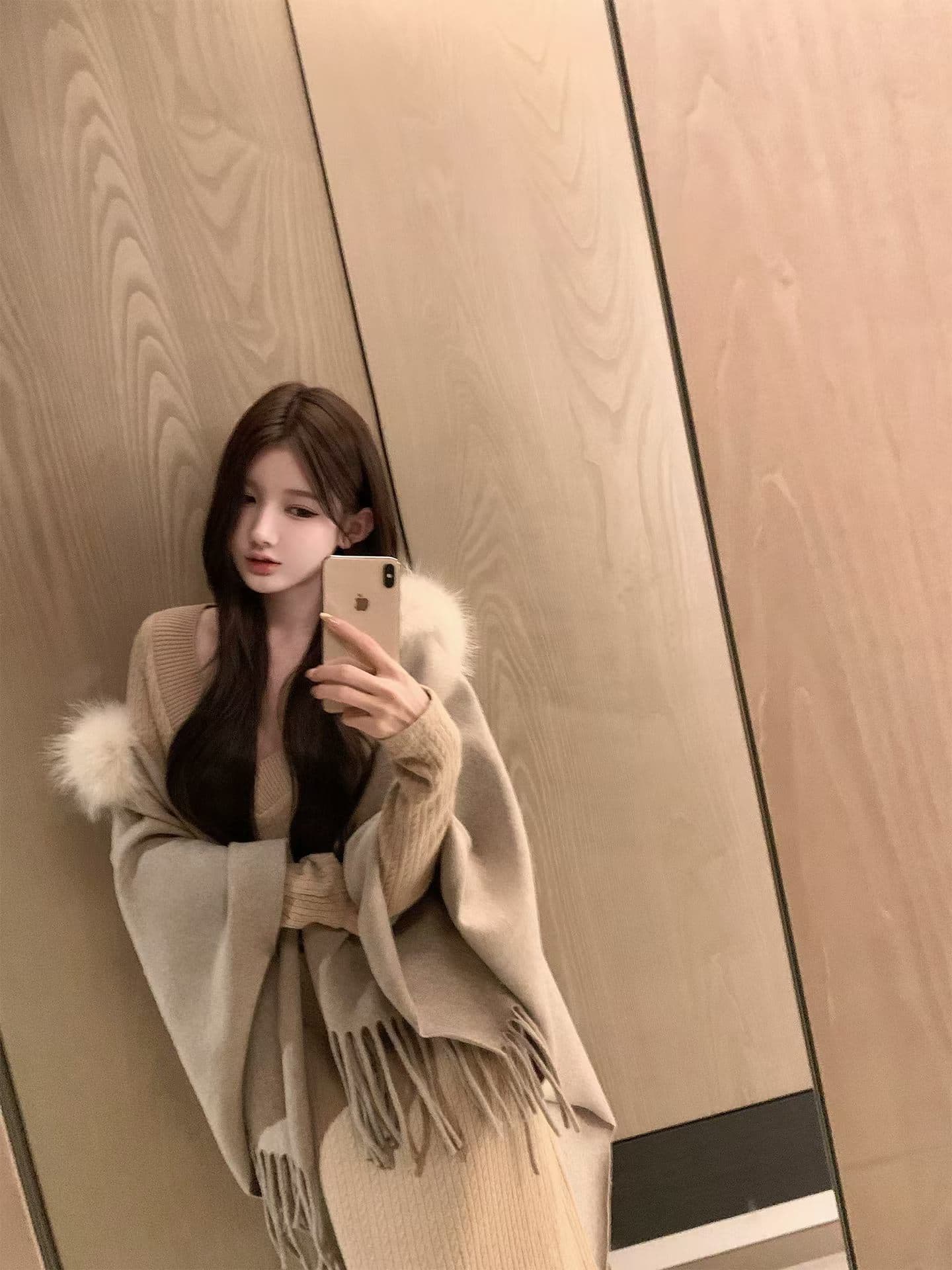 가을 겨울 새로운 한국 스타일 레트로 V넥 롱 코트 니트 드레스 여성 레저 느긋한 슬림해 보이는 타이트 스커트 기본 스커트 이미지 2