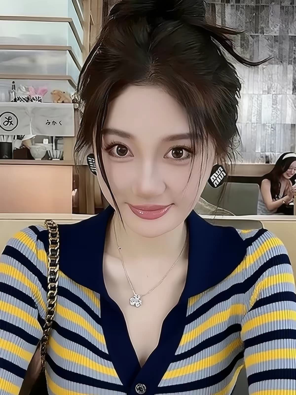 아메리칸 레트로 배색 스트라이프 니트 기본 셔츠 여성 인사이드 가져 가라. 디자인 센스 가을 겨울철 몸매 가꾸기 긴팔 긍정적 인 어깨 의류 이미지 4