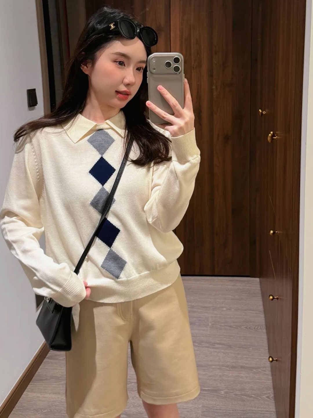 한 부서 작은 대중 디자인 센스 레트로 링 그리드 자카드 니트 스웨터 가을 겨울 새로운 허리 수축 인사이드 가져 가라. 폴로 칼라 스웨터 맨위 상세 이미지 1