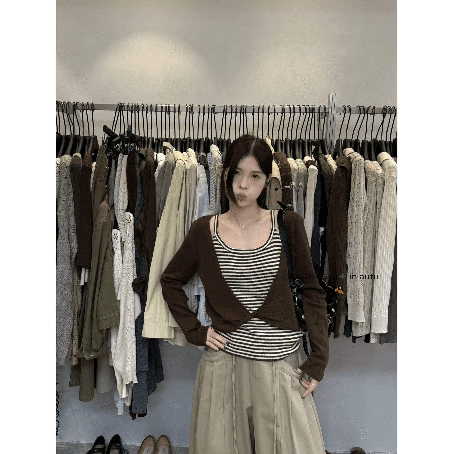 열세 개 한 부서 계층의 감각 페이크 레이어드 맨위 비틀림 디자인 패치워크 스트라이프 슬립 캐주얼 분위기 센스 맨위 이미지 5