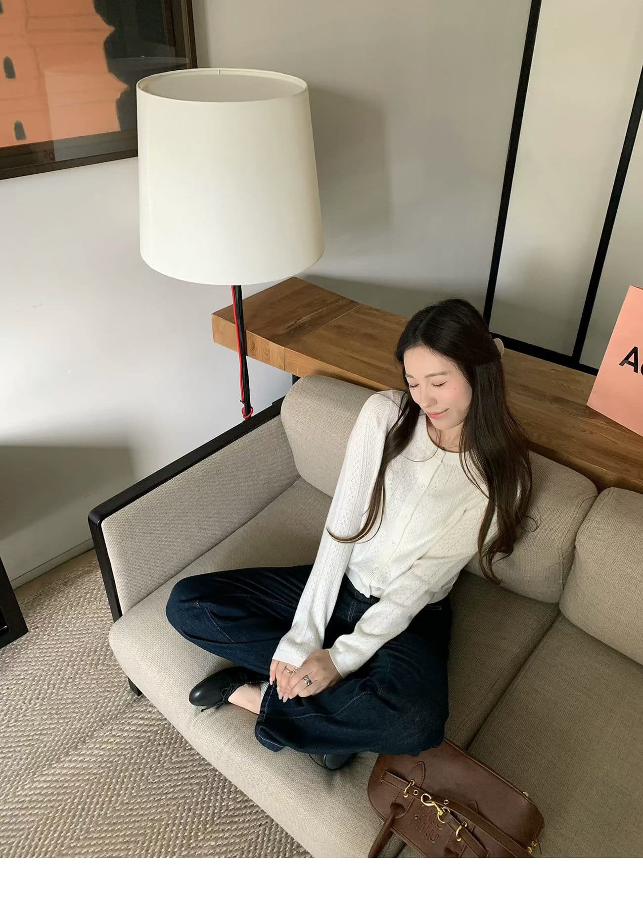 hhyii 화이트 여성 일상 라운드 넥 니트 오픈 가디건 여성 2026 새로운 홀로우 아웃 디자인 센스 다용도 가을 맨위 상세 이미지 2