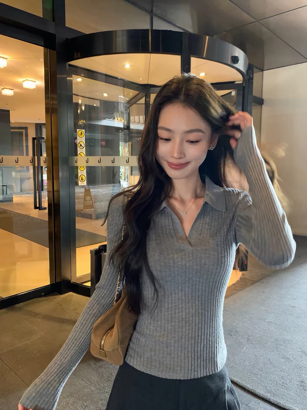 한국 chic 가을 미니멀리즘 바람 POLO 칼라 몸매 가꾸기 슬림해 보이는 다용도 단색 니트 스웨터 여성 긴 소매 만나는 맨위 이미지 2