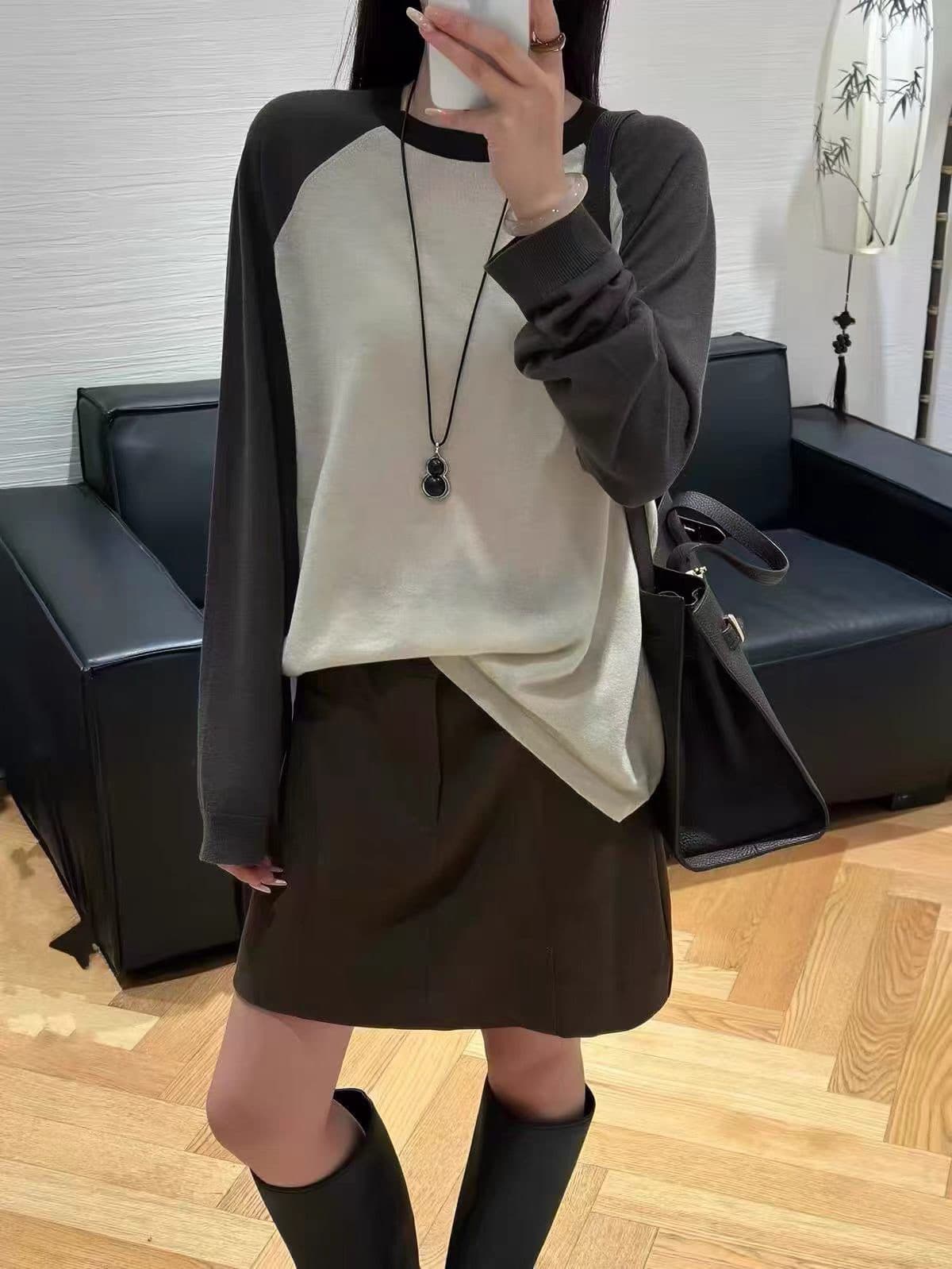 유럽 역 익스트림 제인 바람 라운드 넥 배색 삽입 어깨 소매 패션 미니멀리즘 루즈핏 다용도 양모 니트 스웨터 기본 셔츠 여성 이미지 3