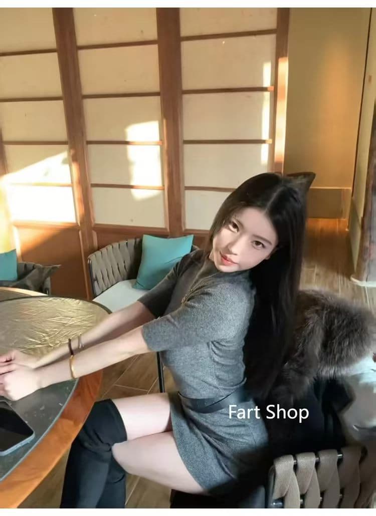 로얄 자매 타이트 스커트 여성 드레스 반하이넥 모직물 슬림해 보이는 타이트 반소매 짧은 치마 상세 이미지 6