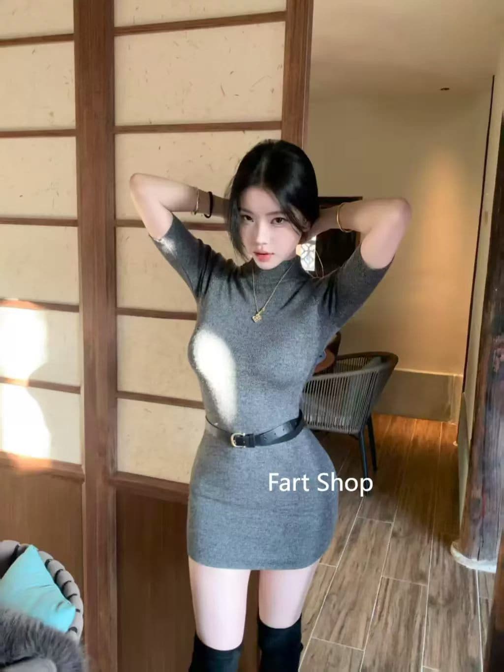 로얄 자매 타이트 스커트 여성 드레스 반하이넥 모직물 슬림해 보이는 타이트 반소매 짧은 치마 상세 이미지 9