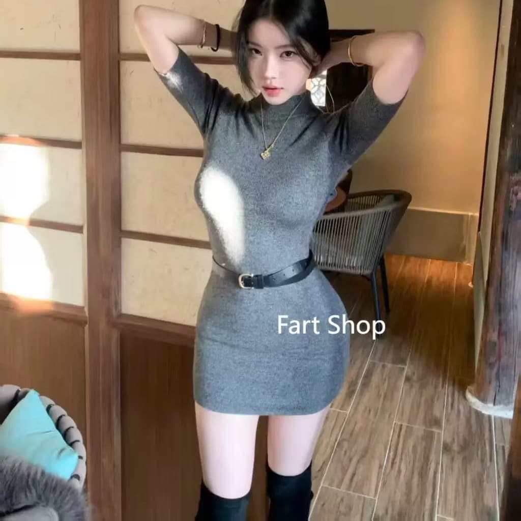 로얄 자매 타이트 스커트 여성 드레스 반하이넥 모직물 슬림해 보이는 타이트 반소매 짧은 치마