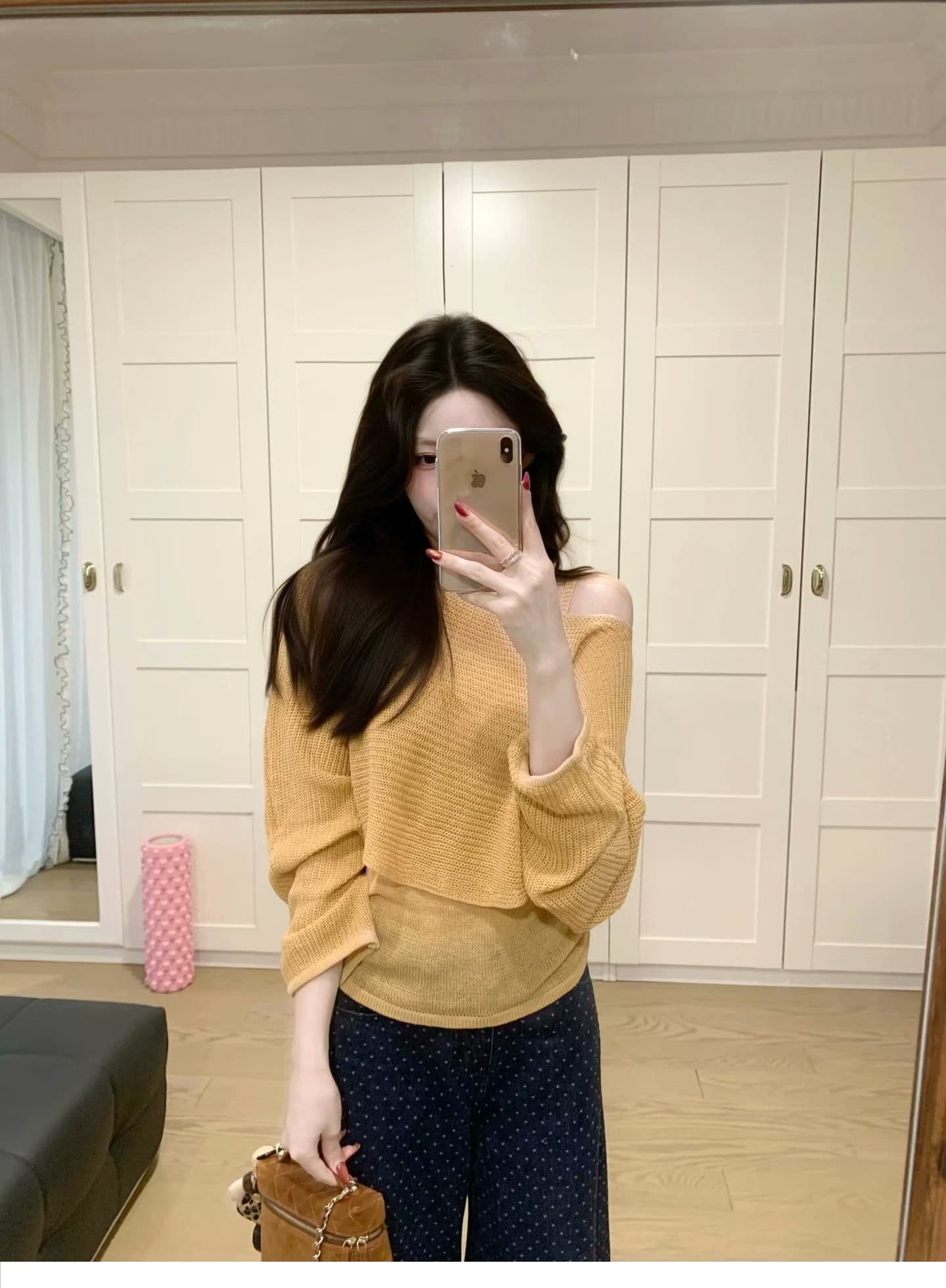 한 부서 핑크색 홀로우 아웃 긴팔 니트 스웨터 여성 이른 가을 작은 키 캐주얼 느긋한 바람 루즈핏 품격 오프숄더 맨위