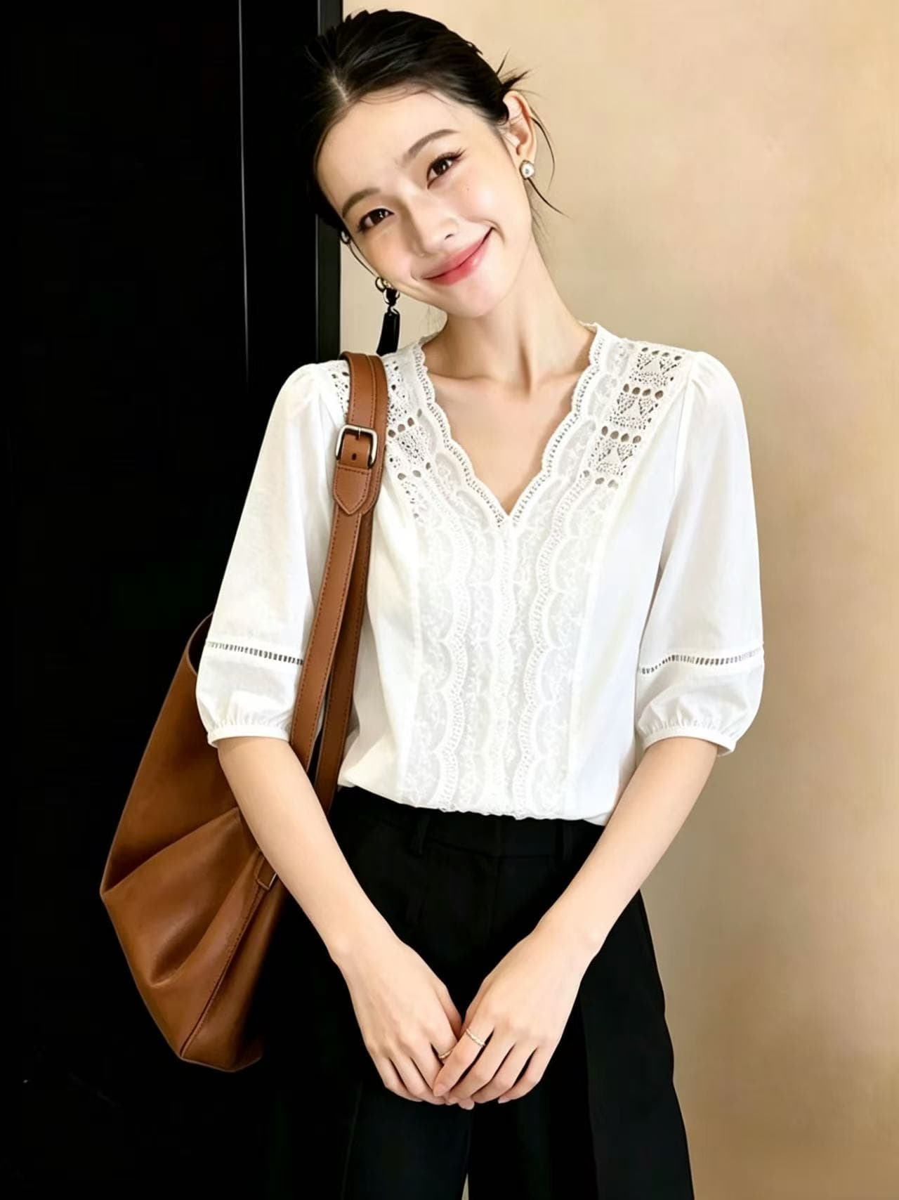 프랑스식 홀로우 아웃 레이스 V넥 화이트 여성 셔츠 2026 여름 드레스 새로운 우아함 Chic 거품 소매 맨위 여성 이미지 2