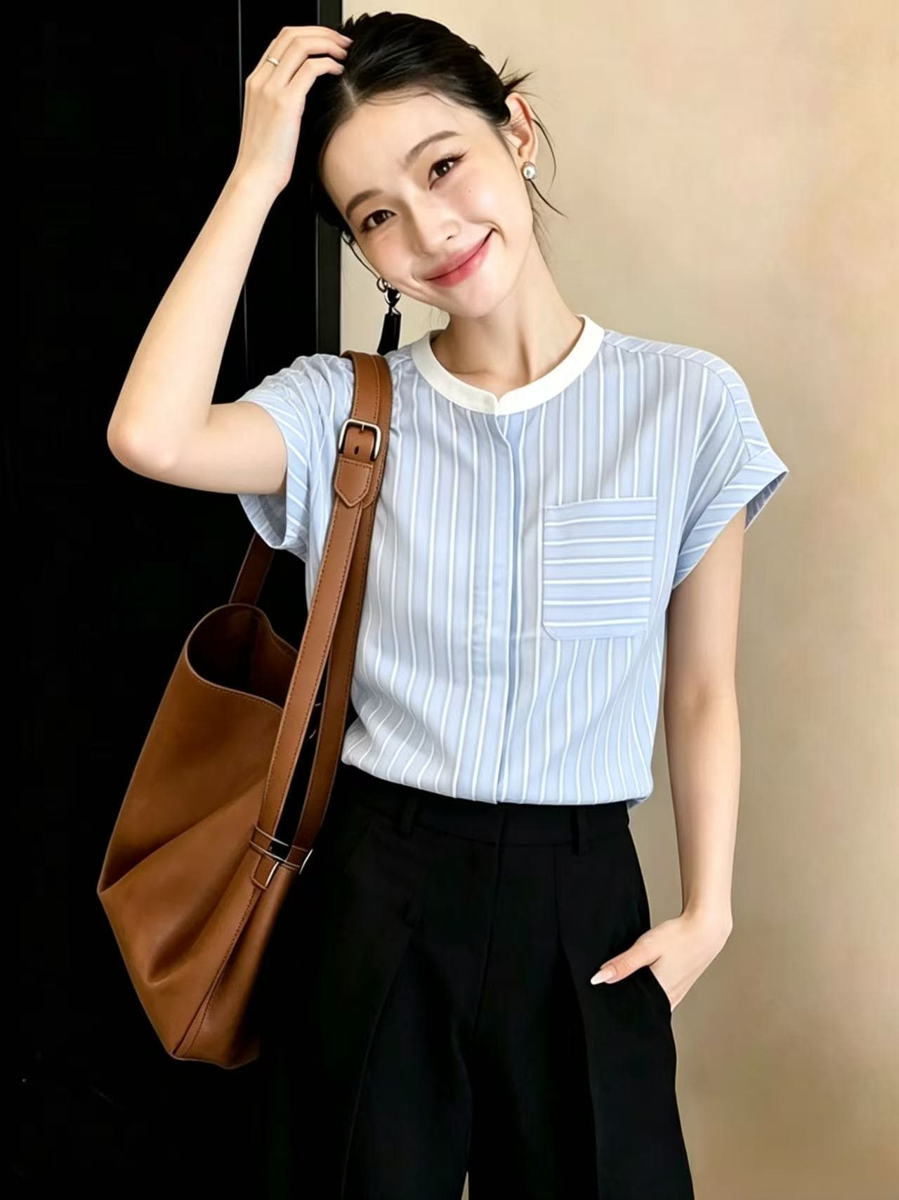 프랑스식 스트라이프 반팔 여성 셔츠 2026 여름 새로운 스탠드 칼라 배색 고급 센스 파란색 스트라이프 디자인 맨위 상세 이미지 1
