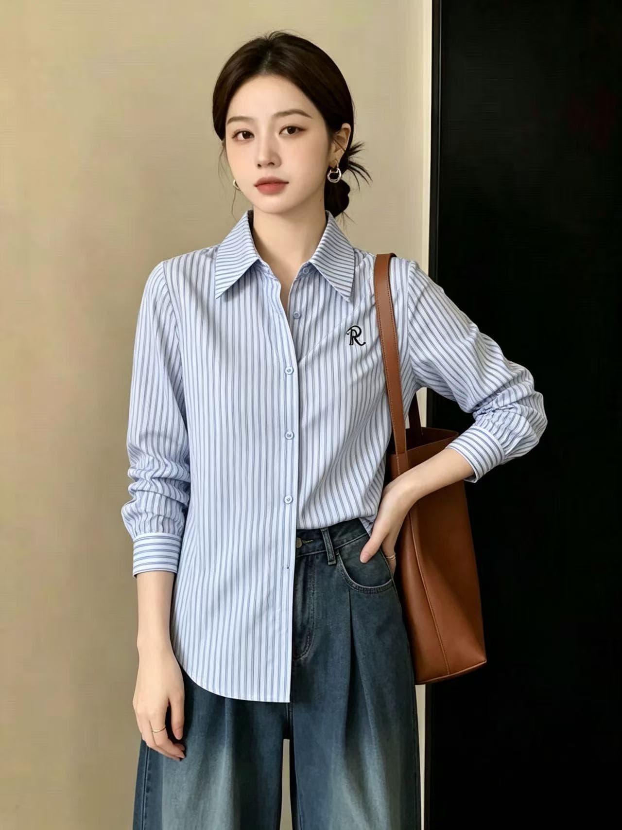 2026 년 가을 배색 스트라이프 POLO 칼라 셔츠 Chic 자수 출퇴근 품격 맨위 여성 이미지 3