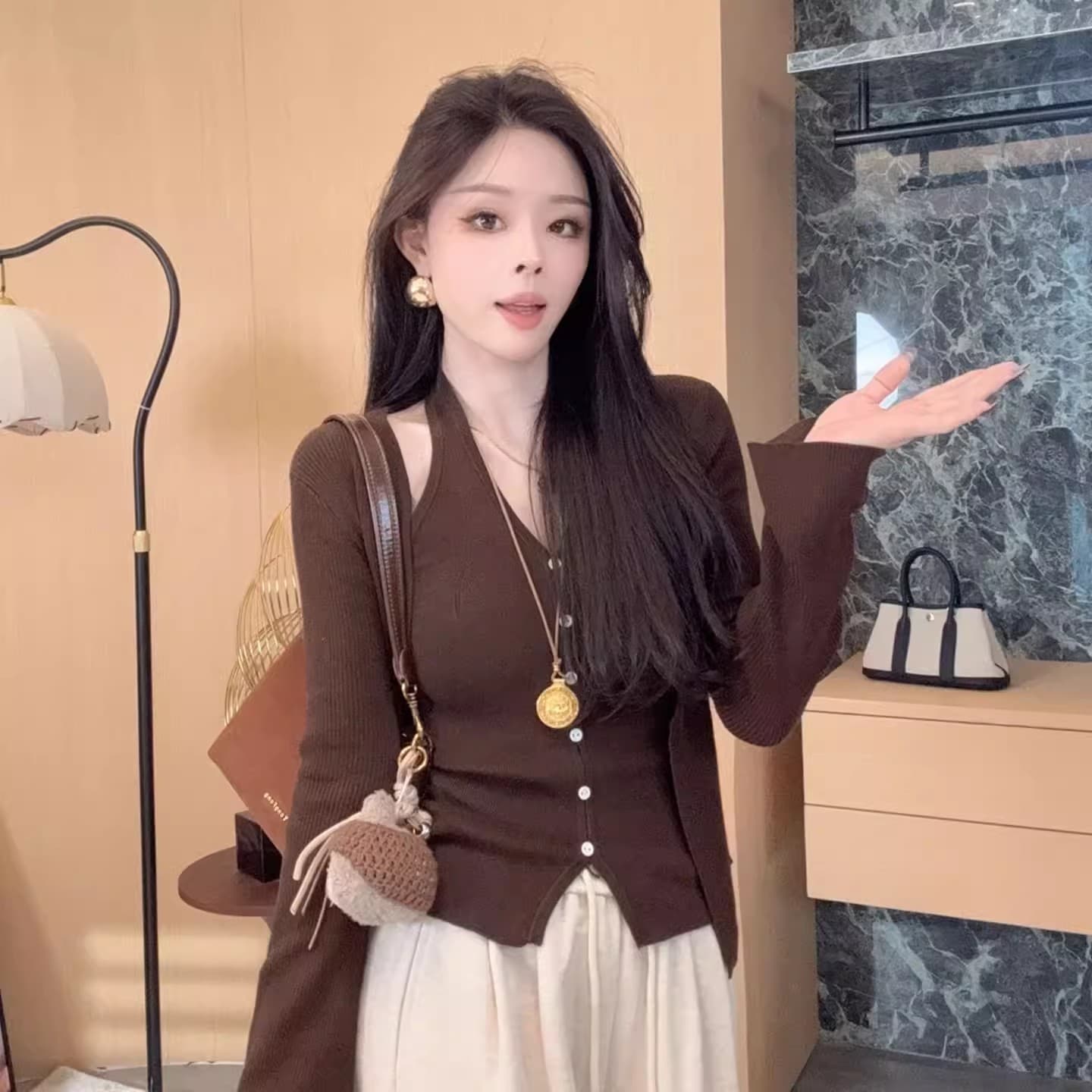 한 부서 이른 가을 착용 가져 가라. 전체 집합 작은 샤넬 스타일 니트 오픈 가디건 캐미솔 맨위 투피스 슈트 가을 여성 의류 상세 이미지 2