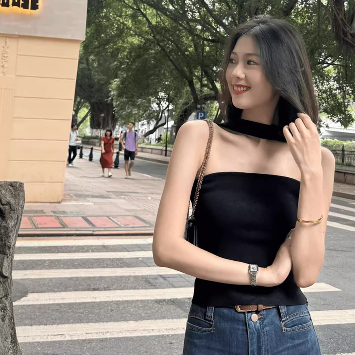 순수한 욕망 바람 섹시함 검정색 민소매 행침 목 튜브탑 캐미솔 여름 외출용 몸매 가꾸기 핫걸 착용 가져 가라. 작은 맨위
