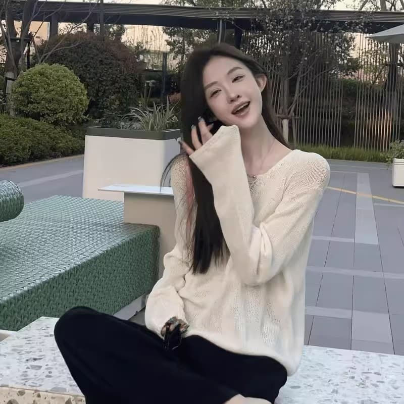 화이트 홀로우 아웃 자외선 차단 얼음 실크 니트 스웨터 여성 여름 캐주얼 루즈핏 느긋한 얇은 스타일 에어컨 블라우스 긴팔 맨위 이미지 4