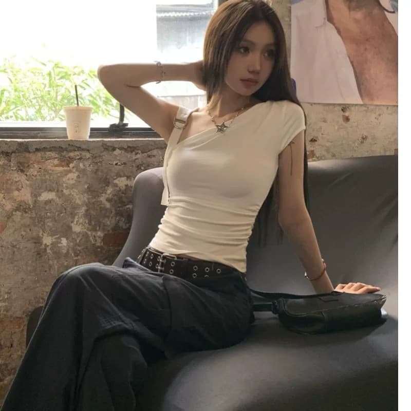 순수한 욕망 고유 한 디자인 센스 불규칙 오프숄더 티셔츠 여성 여름 허리 수축 몸매 가꾸기 화이트 비스듬한 칼라 달콤한 핫걸 맨위