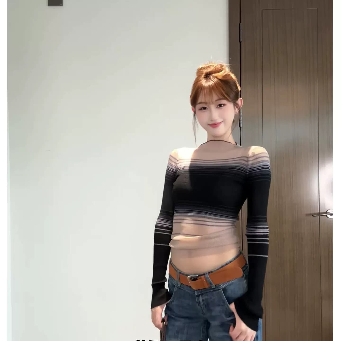 순수한 욕망 핫걸 바람 스트라이프 망사 긴팔 니트 스웨터 여성 봄 몸매 가꾸기 슬림해 보이는 시스루 고유 한 기본 셔츠 맨위 이미지 3