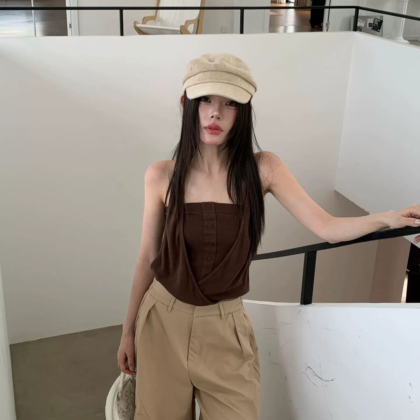 순수한 욕망 바람 커피 색상 행침 목 백리스 튜브탑 캐미솔 여름 외출용 몸매 가꾸기 슬림해 보이는 핫걸 착용 가져 가라. 작은 맨위 이미지 3