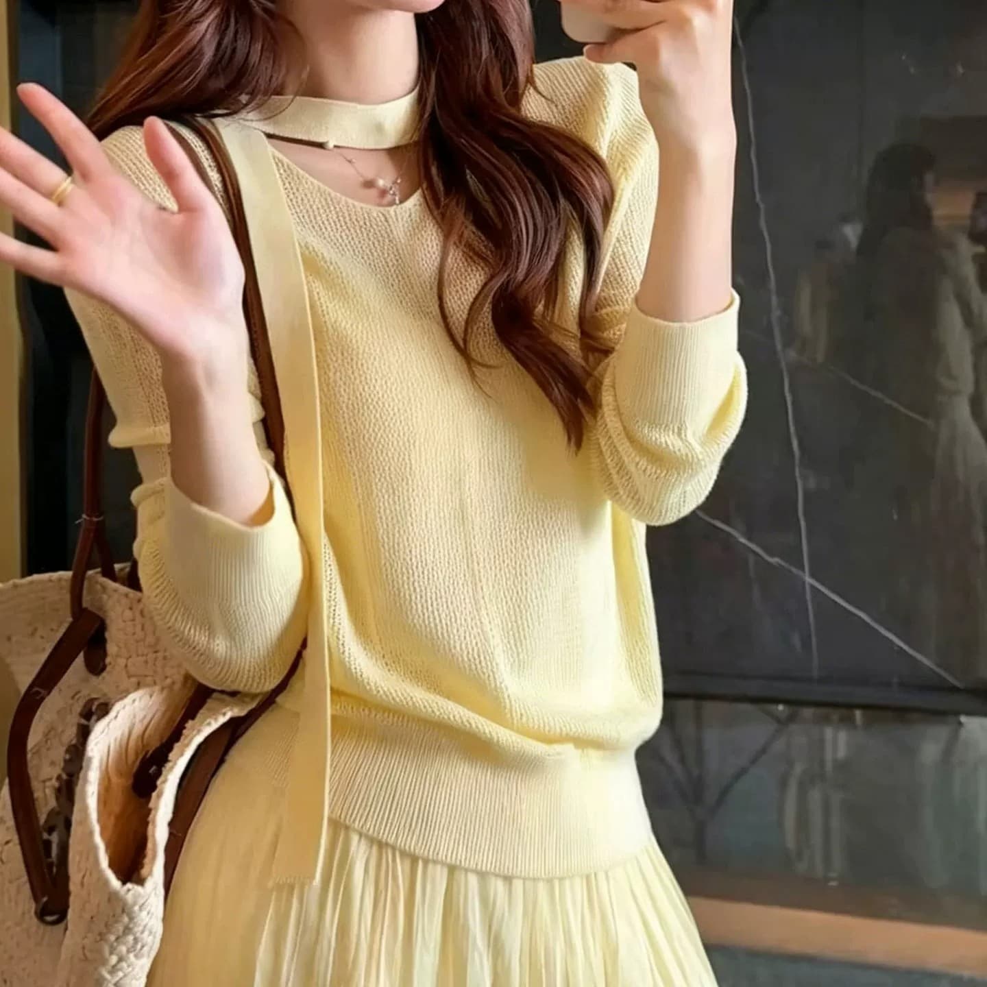 느긋한 바람 V넥 행침 목 리본 니트 스웨터 여성 이른 가을 얇고 가벼운 통기성 자외선 차단 에어컨 블라우스 긴팔 맨위 상세 이미지 4