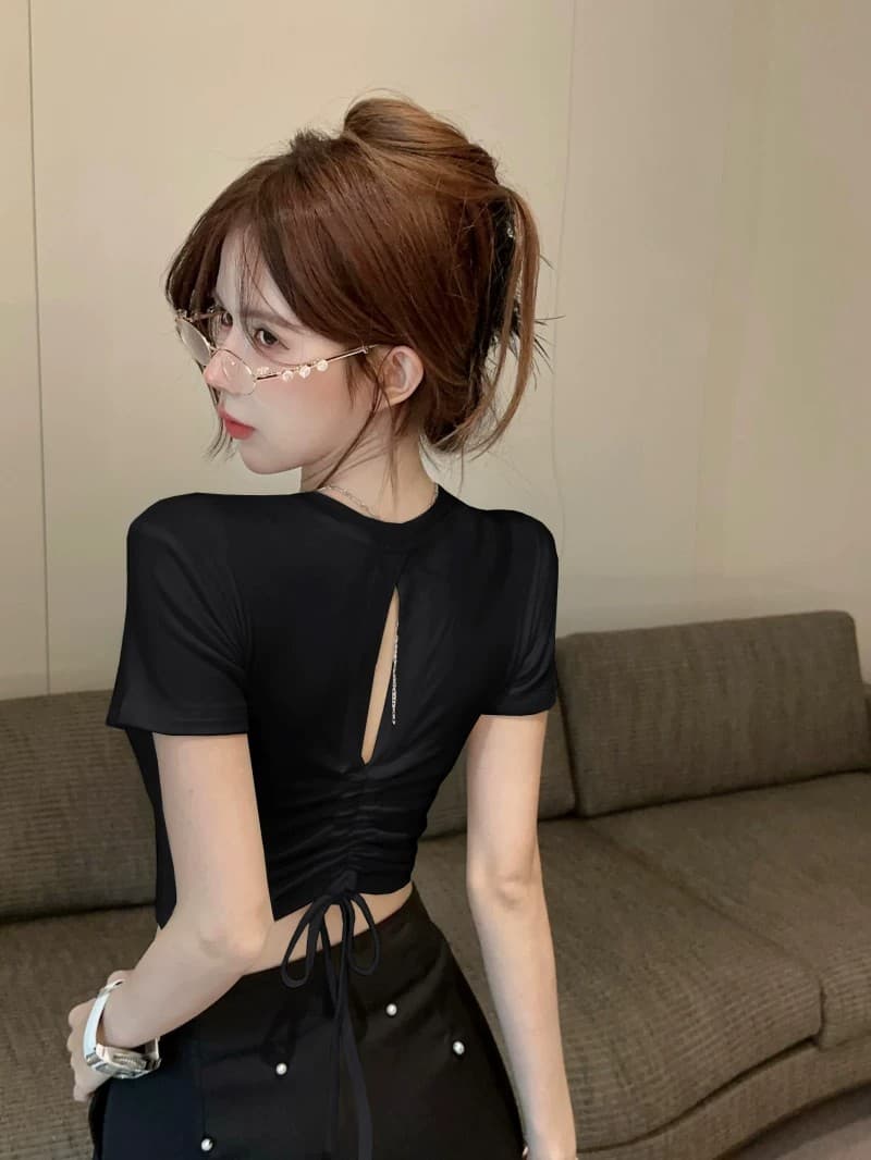 검정색 반팔 티셔츠 여성 여름 몸매 가꾸기 슬림해 보이는 이슬 뼈의 뒤로 펌프 로프 디자인 센스 맨위 미니멀리즘 다용도 얇은 스타일 이미지 2