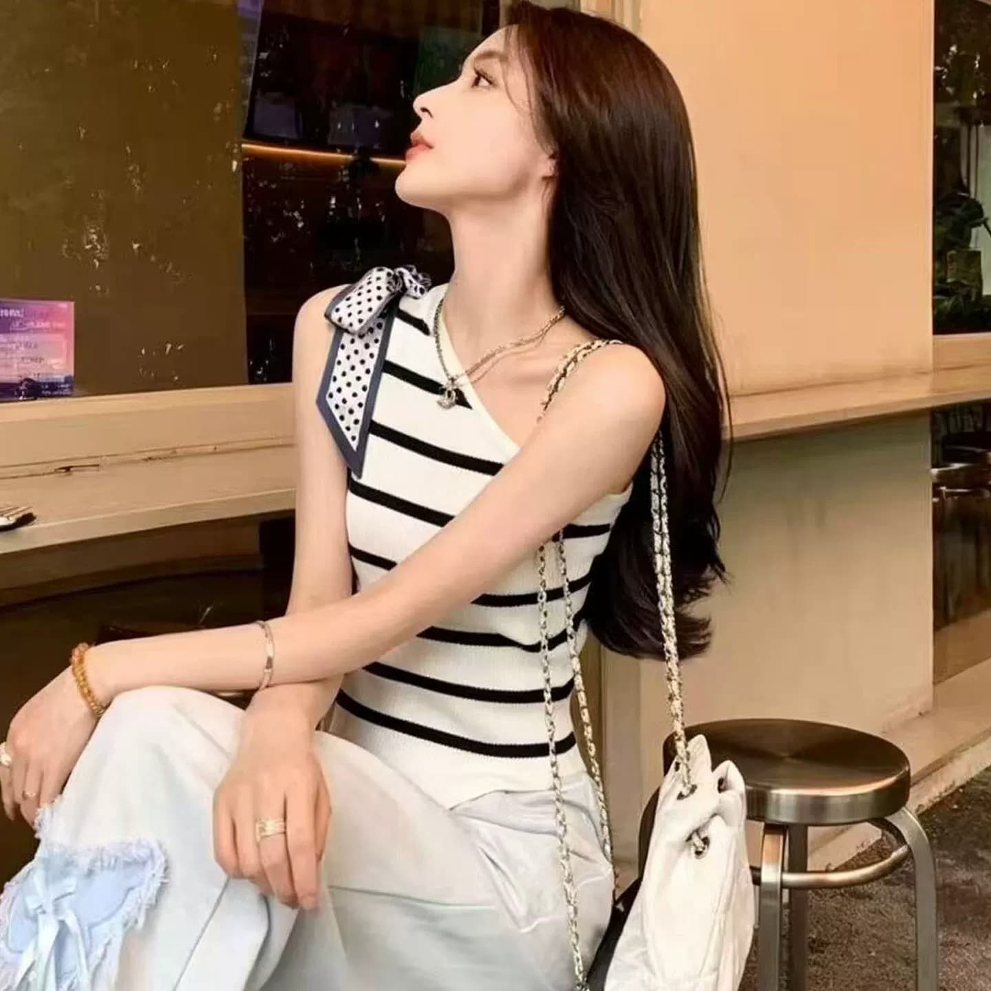 한 부서 블루 화이트 스트라이프 숄더백 조끼 여성 여름 드레스 캐주얼 다용도 디자인 센스 고유 한 작은 대중 슬림해 보이는 얇은 스타일 맨위 상세 이미지 4