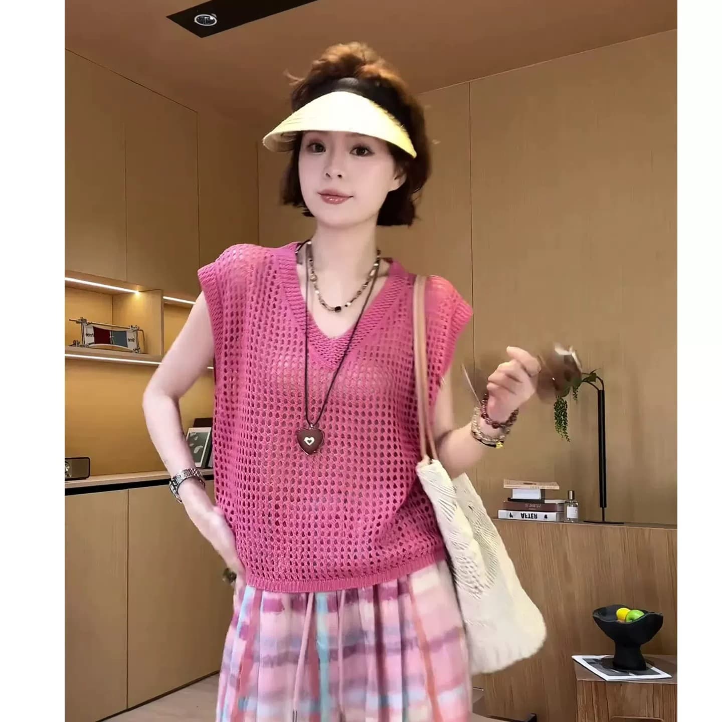 느슨함 센스 핑크색 홀로우 아웃 V넥 니트 스웨터 조끼 여성 여름 통기성 차가운 센스 민소매 연령 감소 베스트 맨위 얇은 상세 이미지 1
