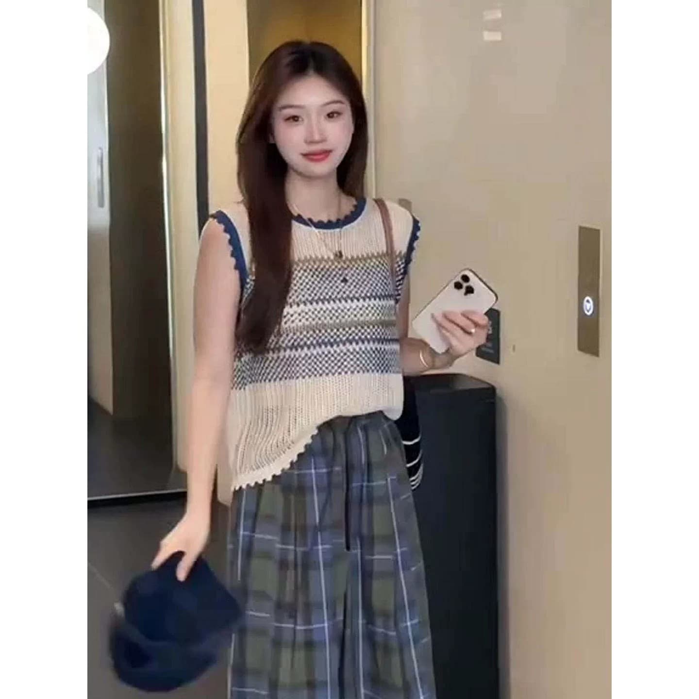 느긋한 바람 홀로우 아웃 스트라이프 니트 조끼 여성 여름 얇은 스타일 민소매 루즈핏 슬림해 보이는 통기성 외부 가져 가라. 차가운 센스 맨위 상세 이미지 3