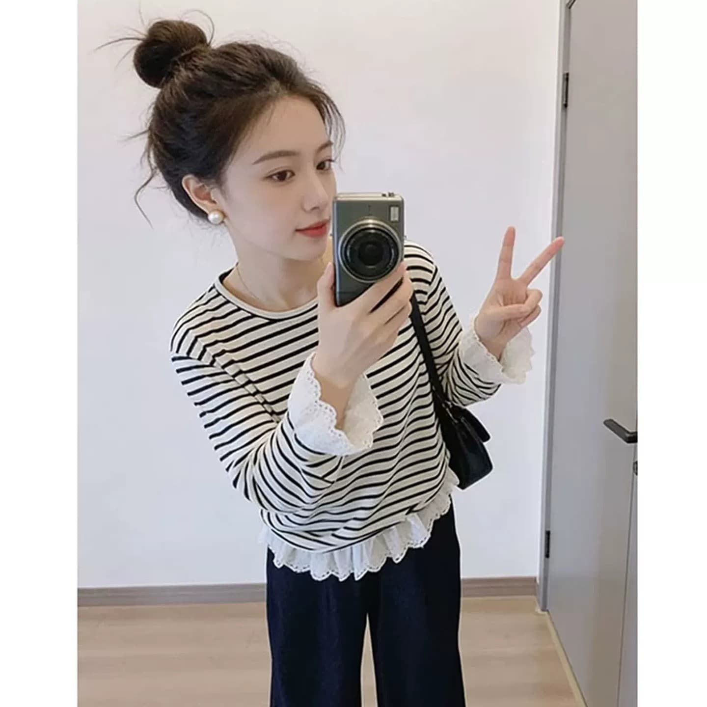 프랑스식 레이스 조각 스트라이프 긴팔 티셔츠 여성 2026 가을 디자인 센스 작은 대중 고유 한 페이크 레이어드 스택 착용 맨위 상세 이미지 4