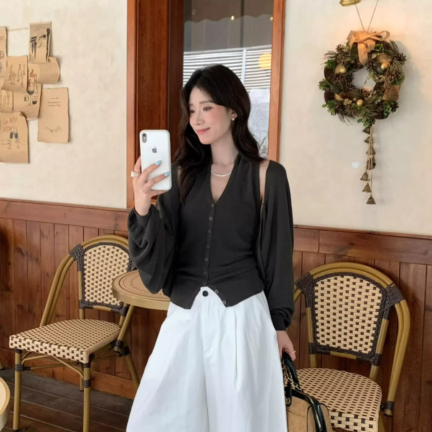 이른 가을 부드러운 몸매 가꾸기 슬림해 보이는 배트윙 소매 니트 오픈 가디건 조끼 여성 새로운 디자인 센스 투피스 세트 여성 의류 세트 상세 이미지 2