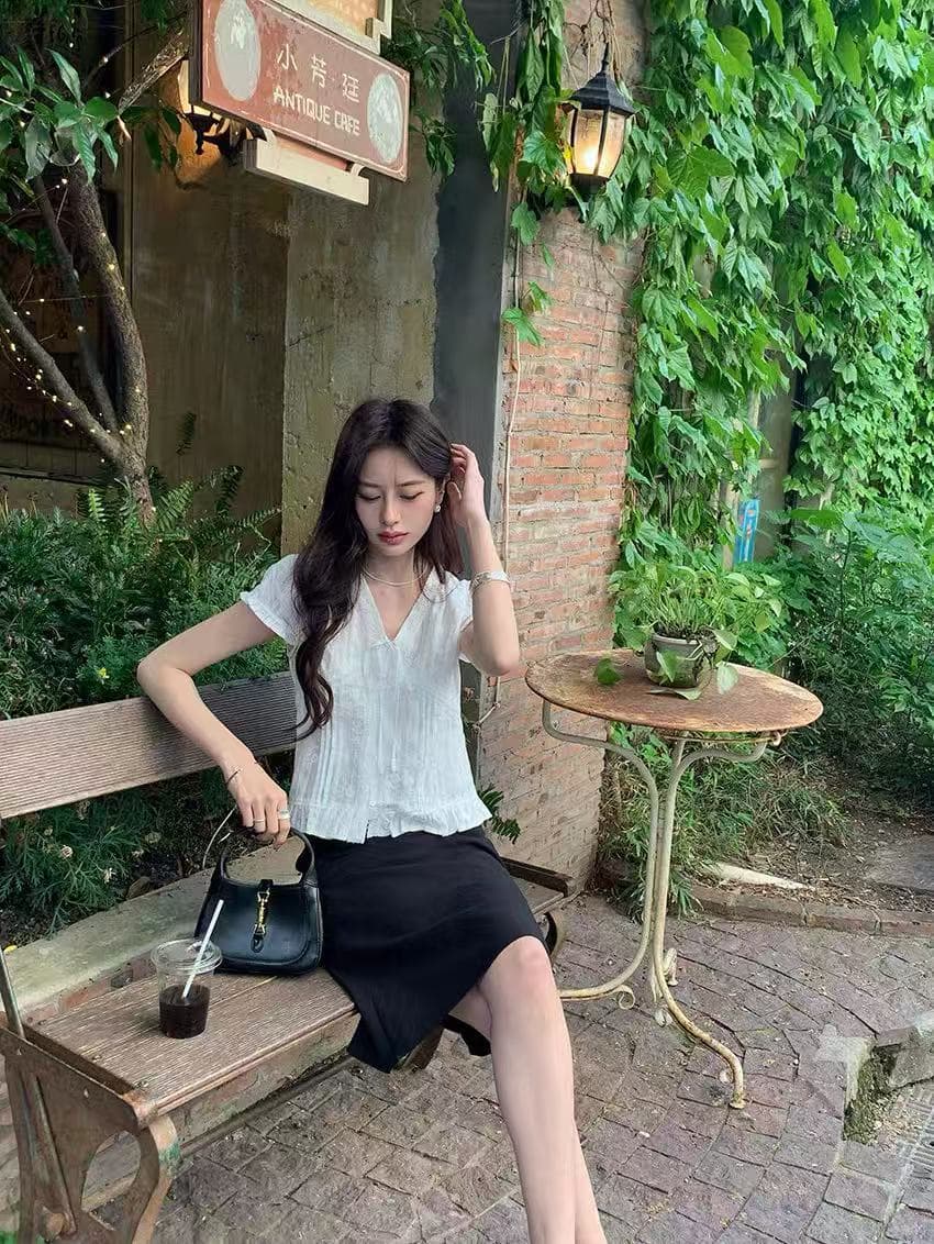 자수 패치워크 레이스 레이스 쇼트 스타일 셔츠 얇고 가벼운 맨위 V넥 레이스업 Feifei 소매 프릴 작은 셔츠 상세 이미지 5