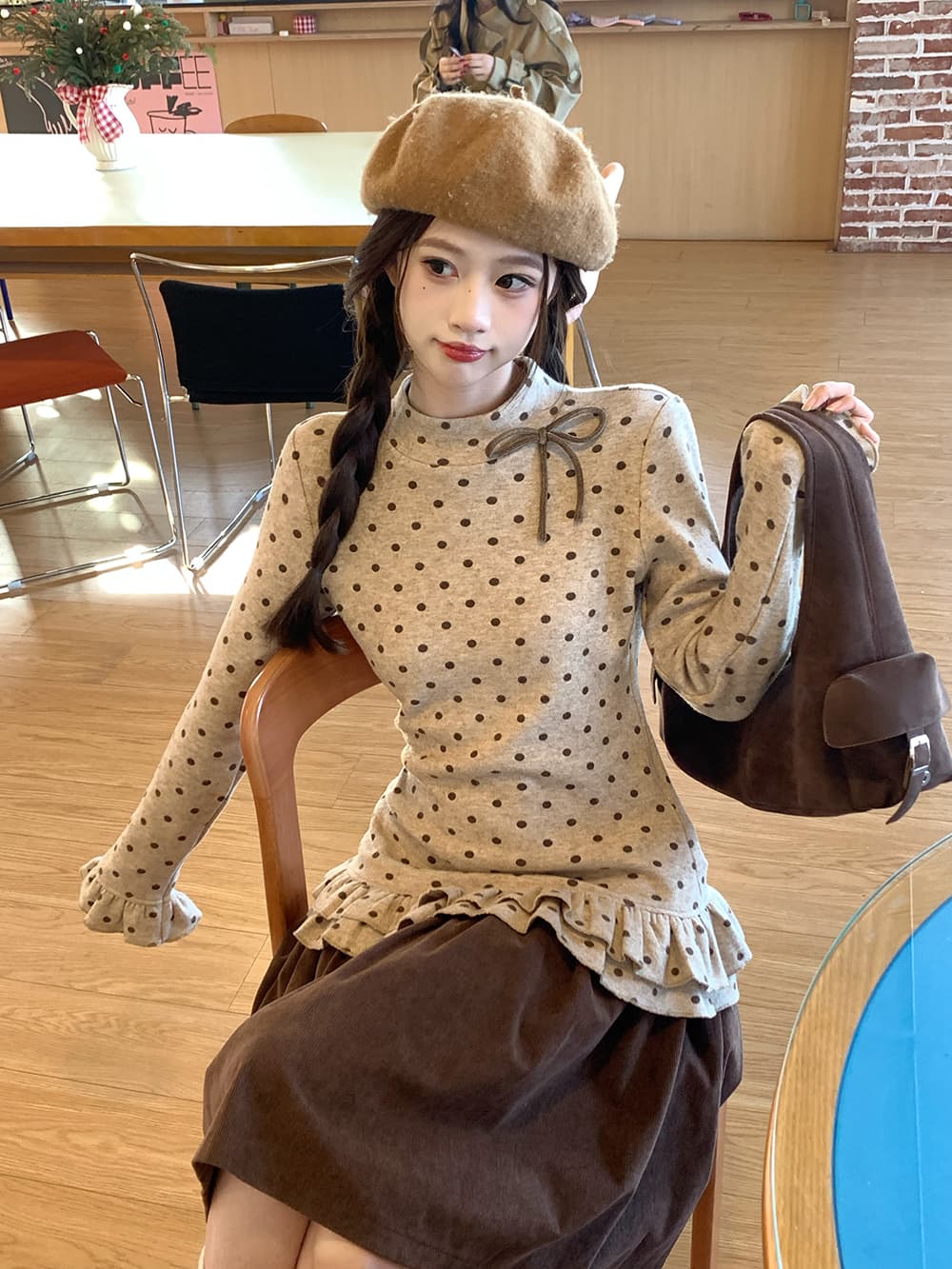 재고 있음 실사 봄 가을 레트로 도트 무늬 나비 매듭 레이스 몸매 가꾸기 슬림해 보이는 인사이드 가져 가라. 기본 셔츠 여성 셔츠 상세 이미지 2