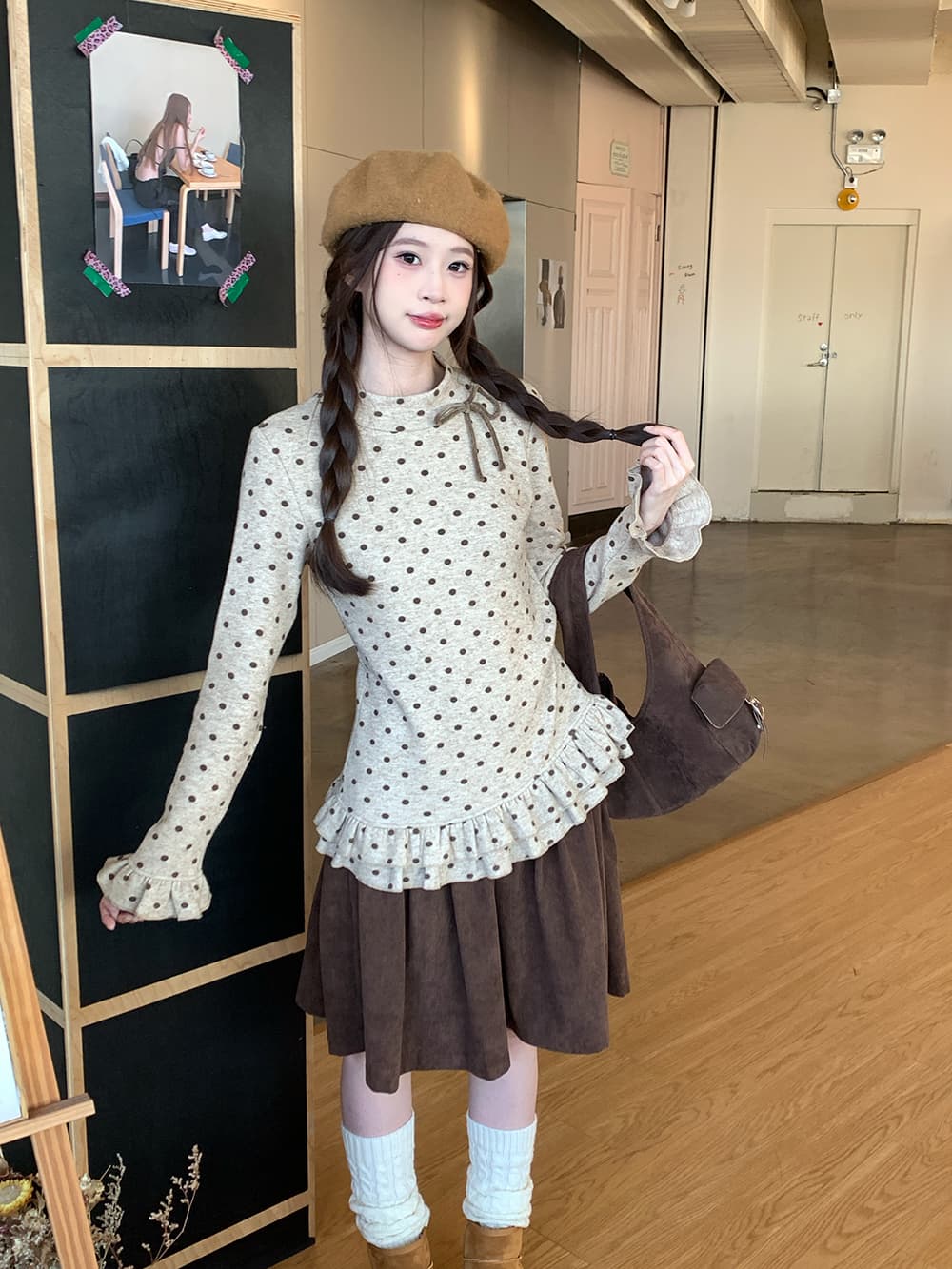 재고 있음 실사 가을 겨울 레트로 도트 무늬 나비 매듭 레이스 몸매 가꾸기 슬림해 보이는 인사이드 가져 가라. 기본 셔츠 여성 셔츠 상세 이미지 13