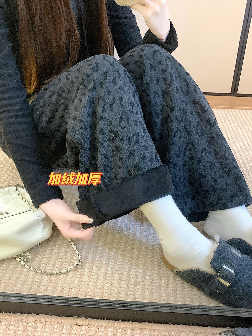 실사 가을 겨울철 털이 있는 레트로 프린트 레오파드 무늬 와이드 레그 팬츠 한국 스타일 스트레이트 루즈핏 슬림해 보이는 도루 센스 긴 바지 상세 이미지 9