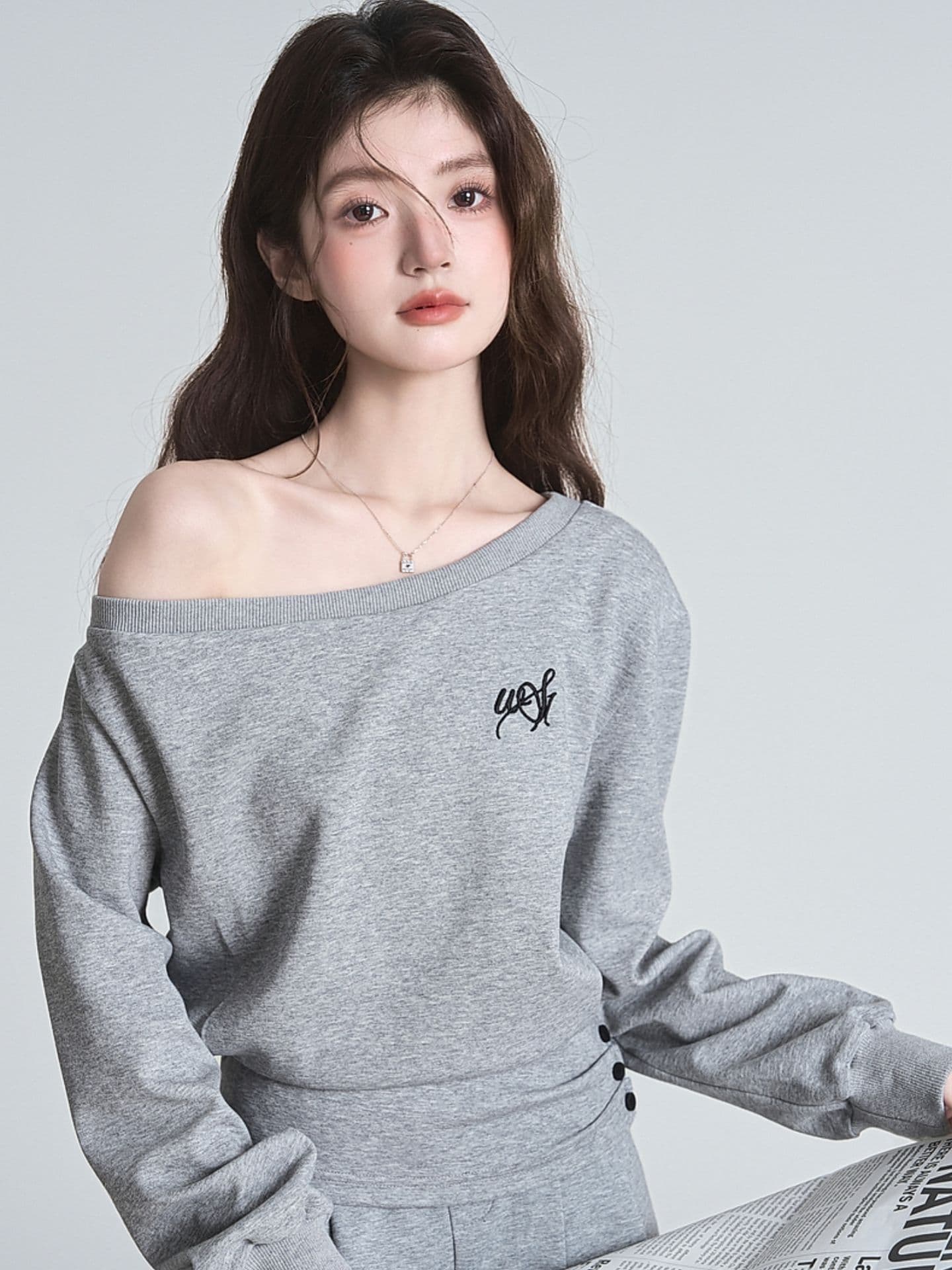 한 부서 이른 가을 착용 가져 가라. 패션 외국 가스 고급 센스 비스듬한 어깨 후드티 와이드 레그 팬츠 캐주얼 화물 투피스 세트 상세 이미지 15