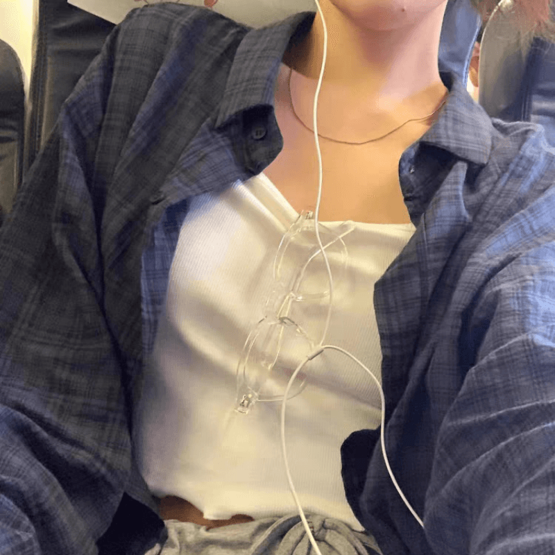 레트로 블루 색상 체크무늬 여성 셔츠 루즈핏 느긋한 바람 슈퍼 잘 생긴 긴팔 셔츠 맨위 자외선 차단 상세 이미지 4