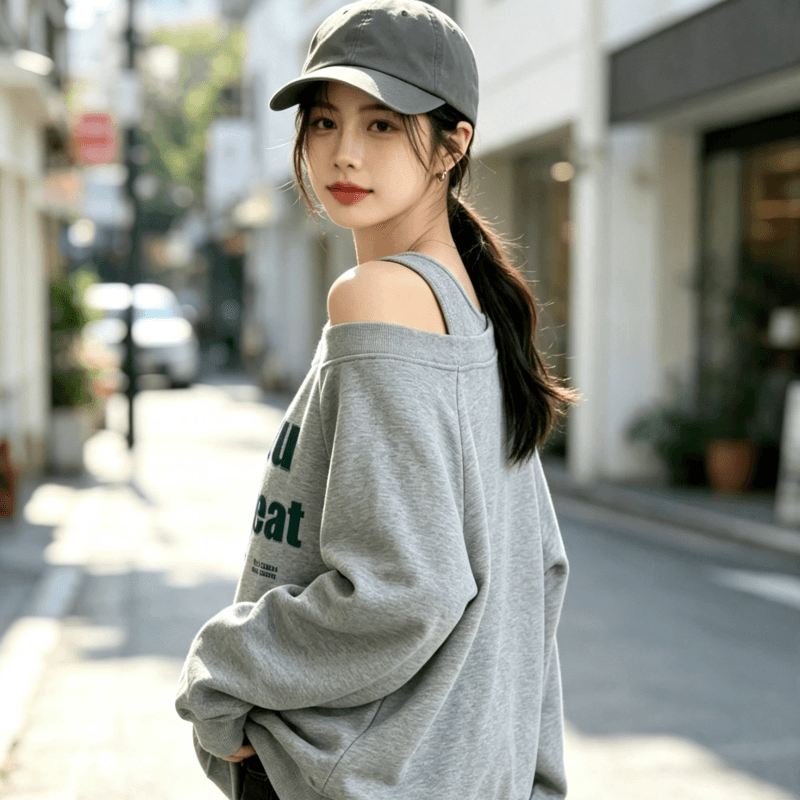 디자인 센스 Chic 오프숄더 비스듬한 어깨 가을 겨울 의류 후드티 느긋한 바람 프린트 여성 긴 소매 루즈핏 빅 사이즈 여성 의류 이미지 4
