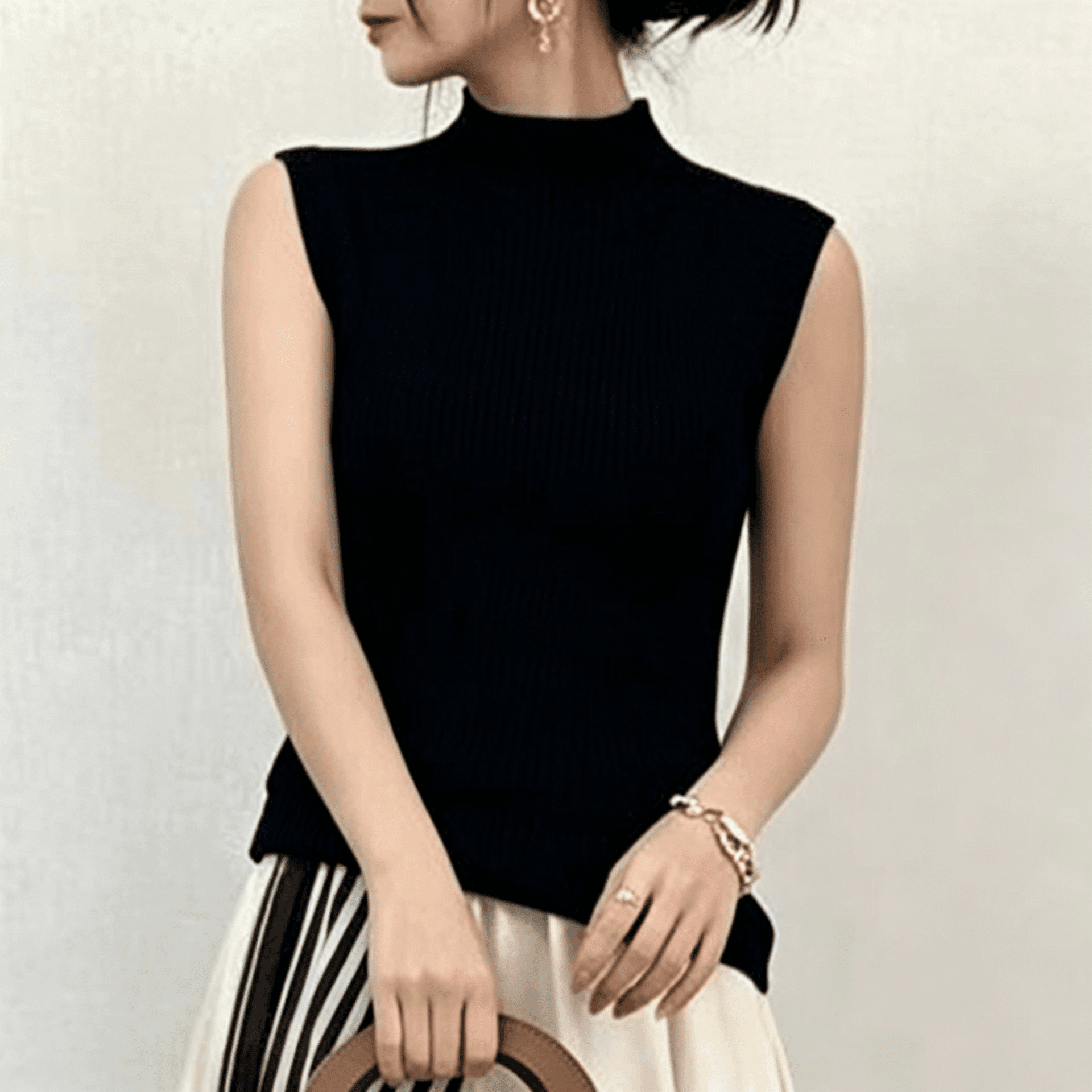 2026 여름 새로운 투피스 세트 낮음 스탠드 칼라 황 기사 민소매 맨위 불규칙 스트라이프 패치워크 반신 스커트 이미지 2