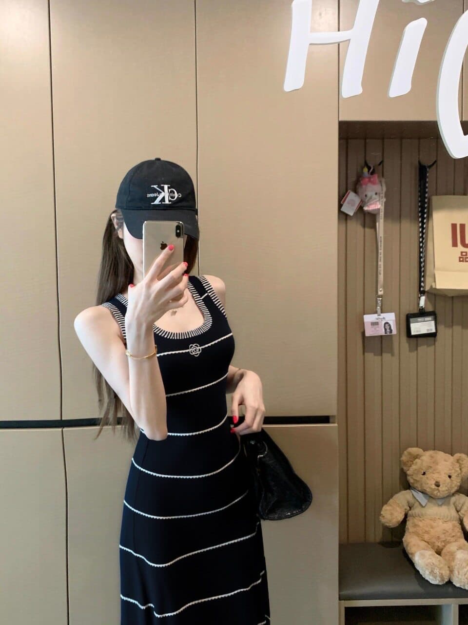 흑백 줄무늬 자수 민소매 조끼 여성 드레스 여름 몸매 가꾸기 허리 수축 캐주얼 치마 품격 타이트 스커트 롱 스커트 상세 이미지 4