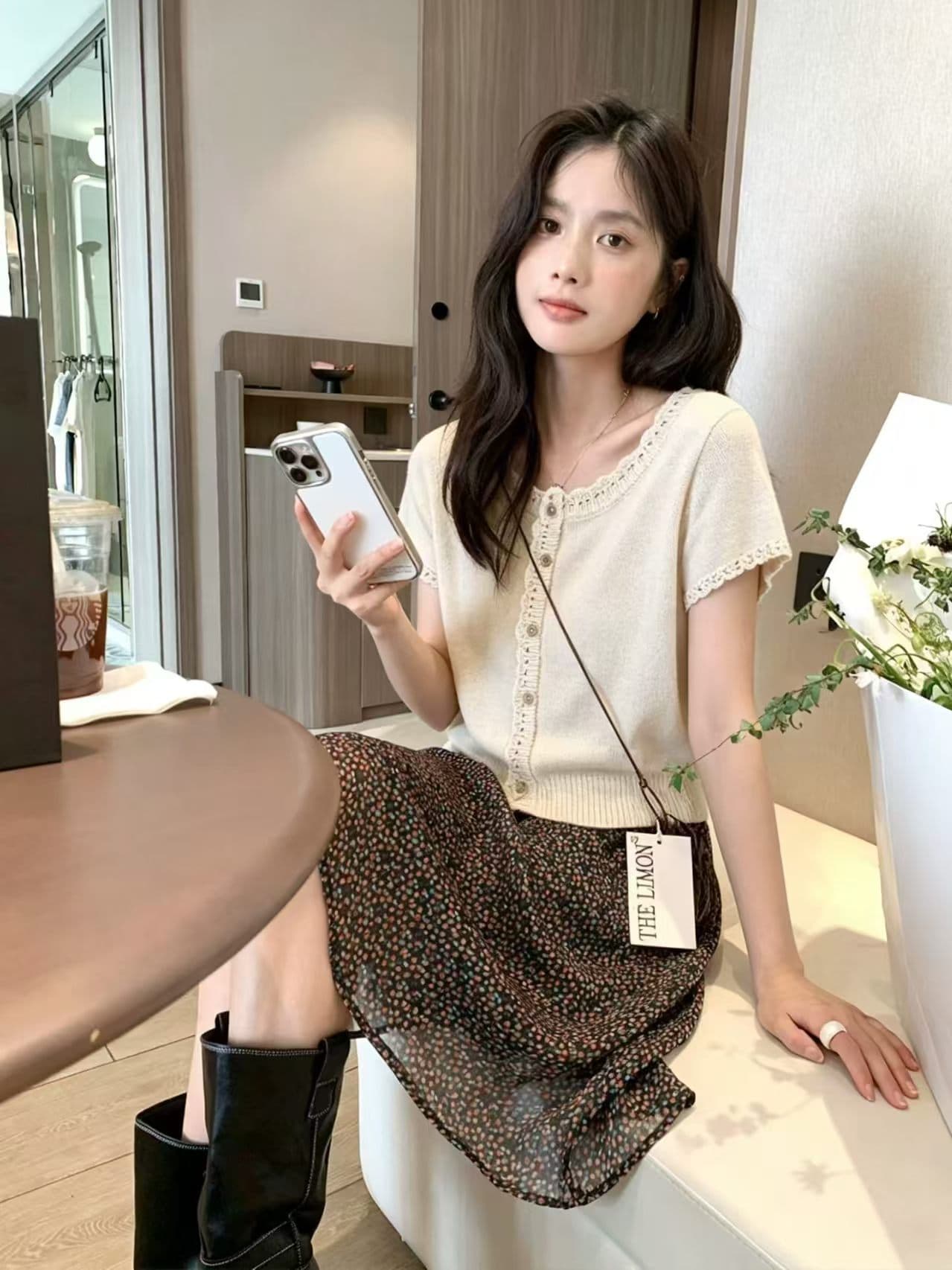 한 스타일 쌀 살구 색상 레이스 얼음 실크 니트 반팔 티셔츠 여성 여름 얇은 스타일 작은 대중 디자인 센스 디스플레이 얇고 작은 맨위 상세 이미지 4
