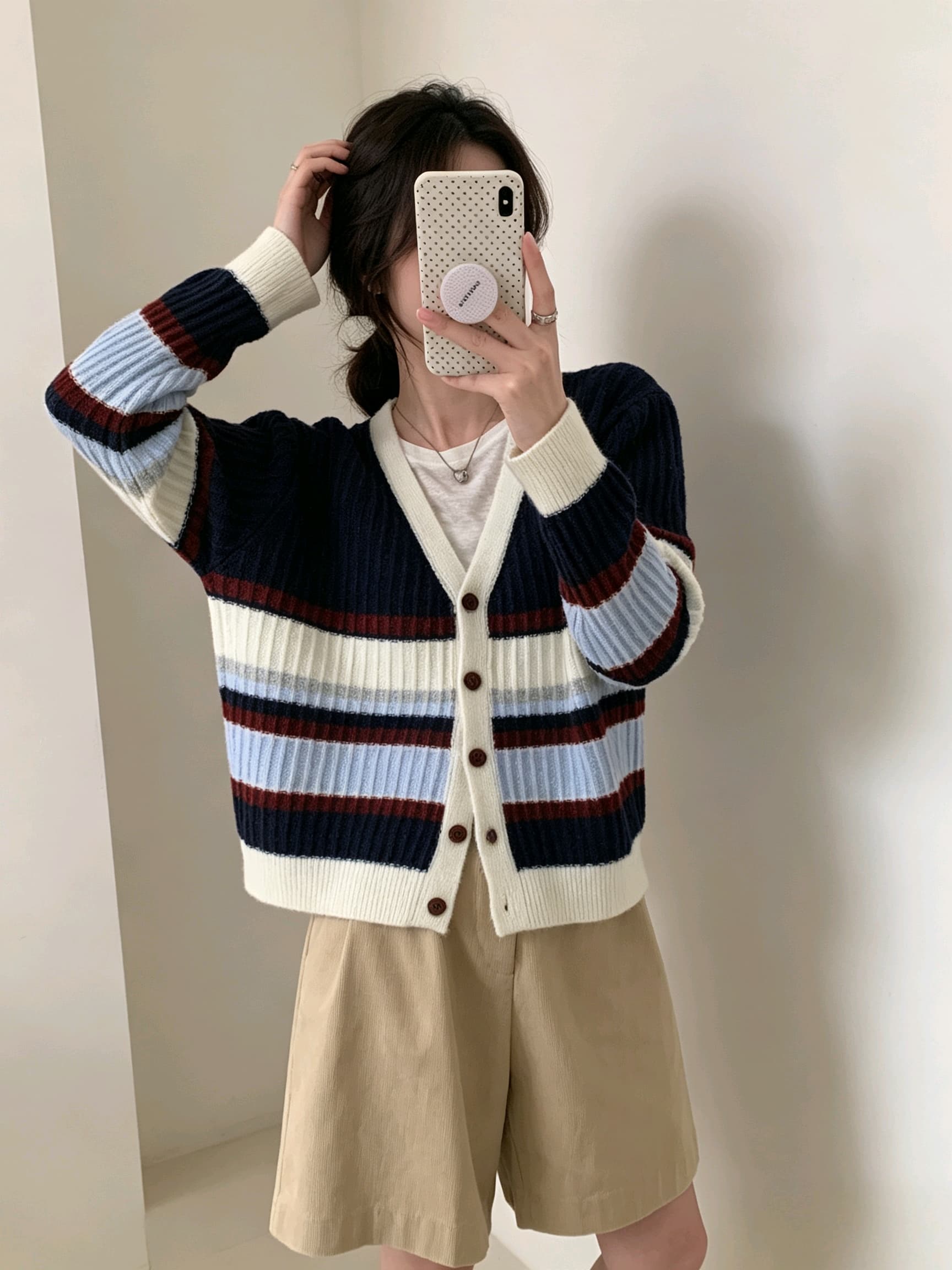 가을 겨울 새로운 V넥 양모 오픈 가디건 여성 루즈핏 한국 스타일 스트라이프 얇은 스타일 패치워크 색상 니트 스웨터 슬림해 보이는 연령 감소 외부 가져 가라. 상세 이미지 7