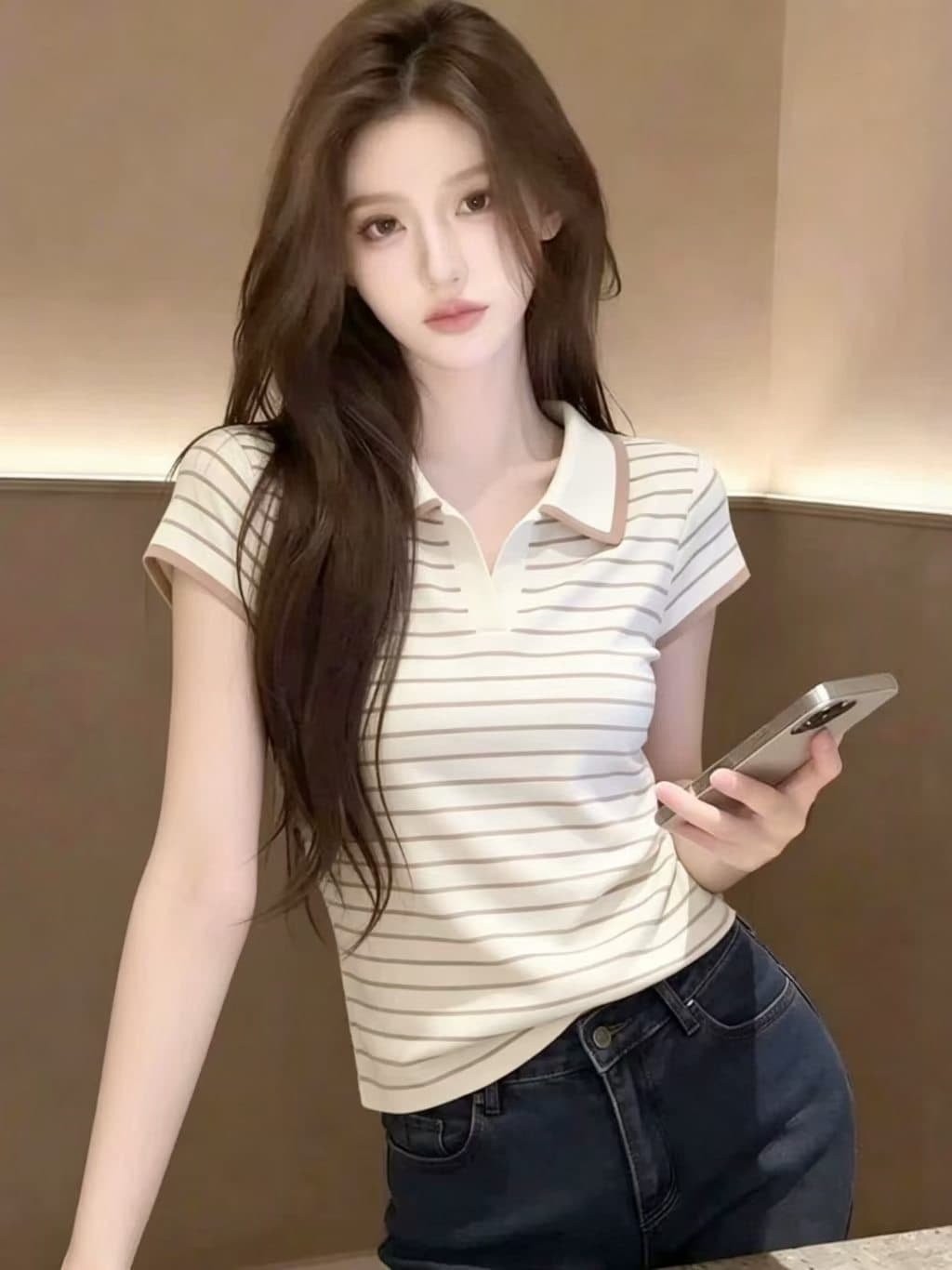 유럽 상품 배색 스트라이프 반팔 티셔츠 POLO 셔츠 여성 여름 2026 새로운 디자인 센스 고유 한 아름다운 맨위 상세 이미지 3