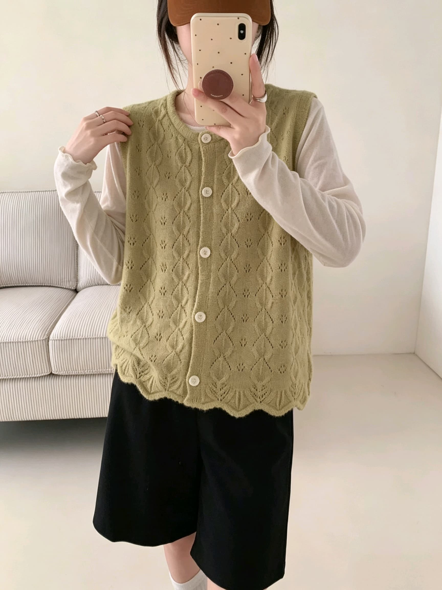 프랑스식 라운드 넥 홀로우 아웃 자수 니트 조끼 여자 화이트 민소매 조끼 패션 맨위 상세 이미지 5